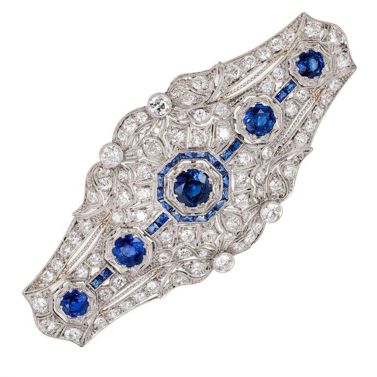 9.50 Carat Ceylon Sapphire Diamond Art Deco Platinum Brooch In Good Condition In Stamford, CT