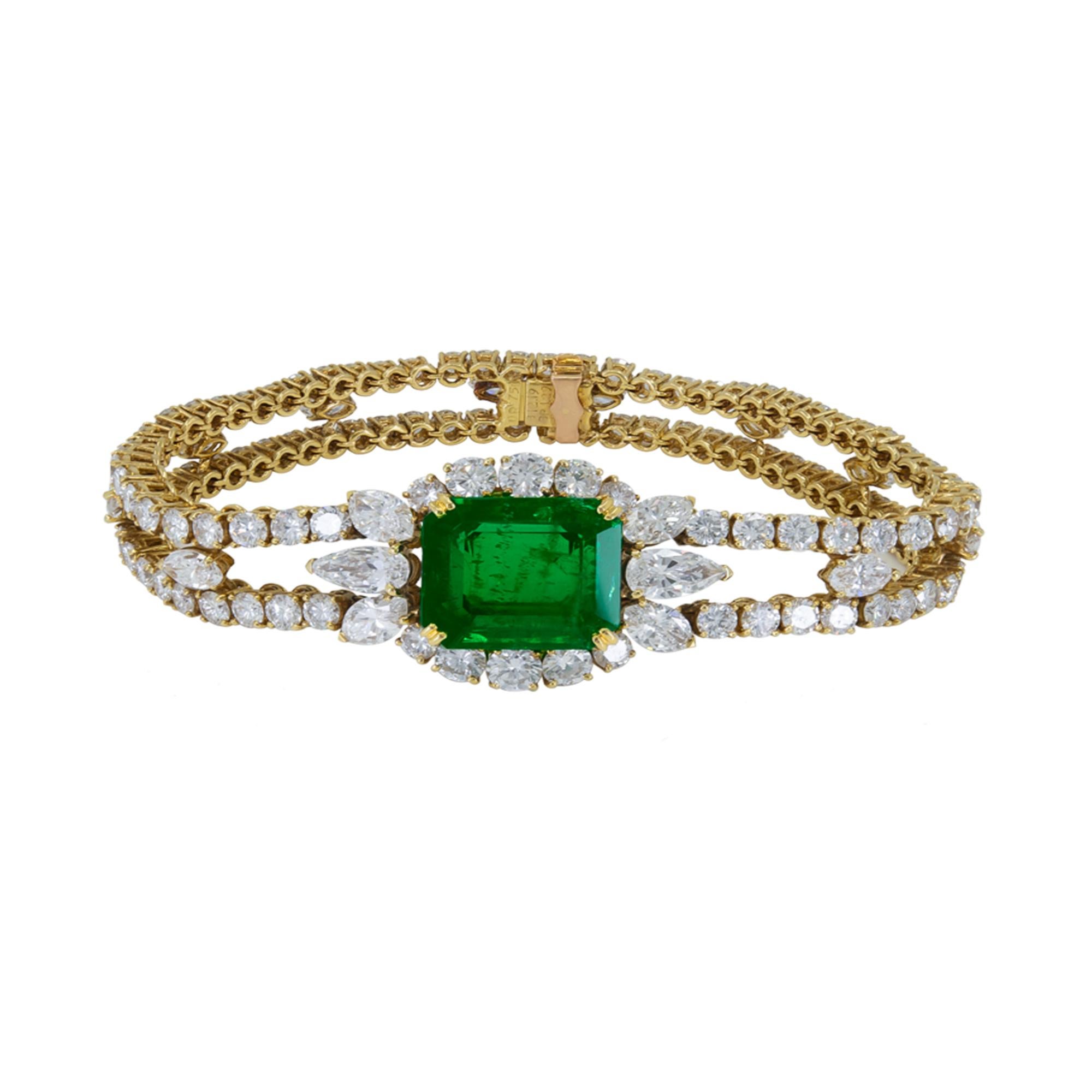 Emerald Cut Vassort Certified 9.50 Carat Emerald Diamond Bracelet For Sale