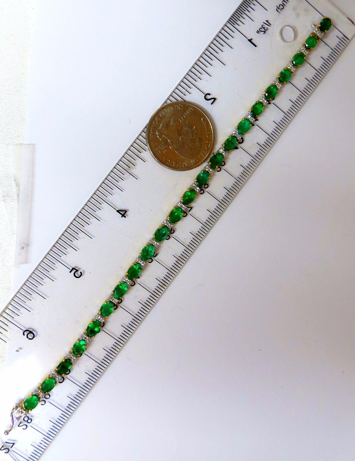 9.50 Carat Green Natural Emerald Diamonds Tennis Bracelet 14 Karat G/VS In New Condition In New York, NY