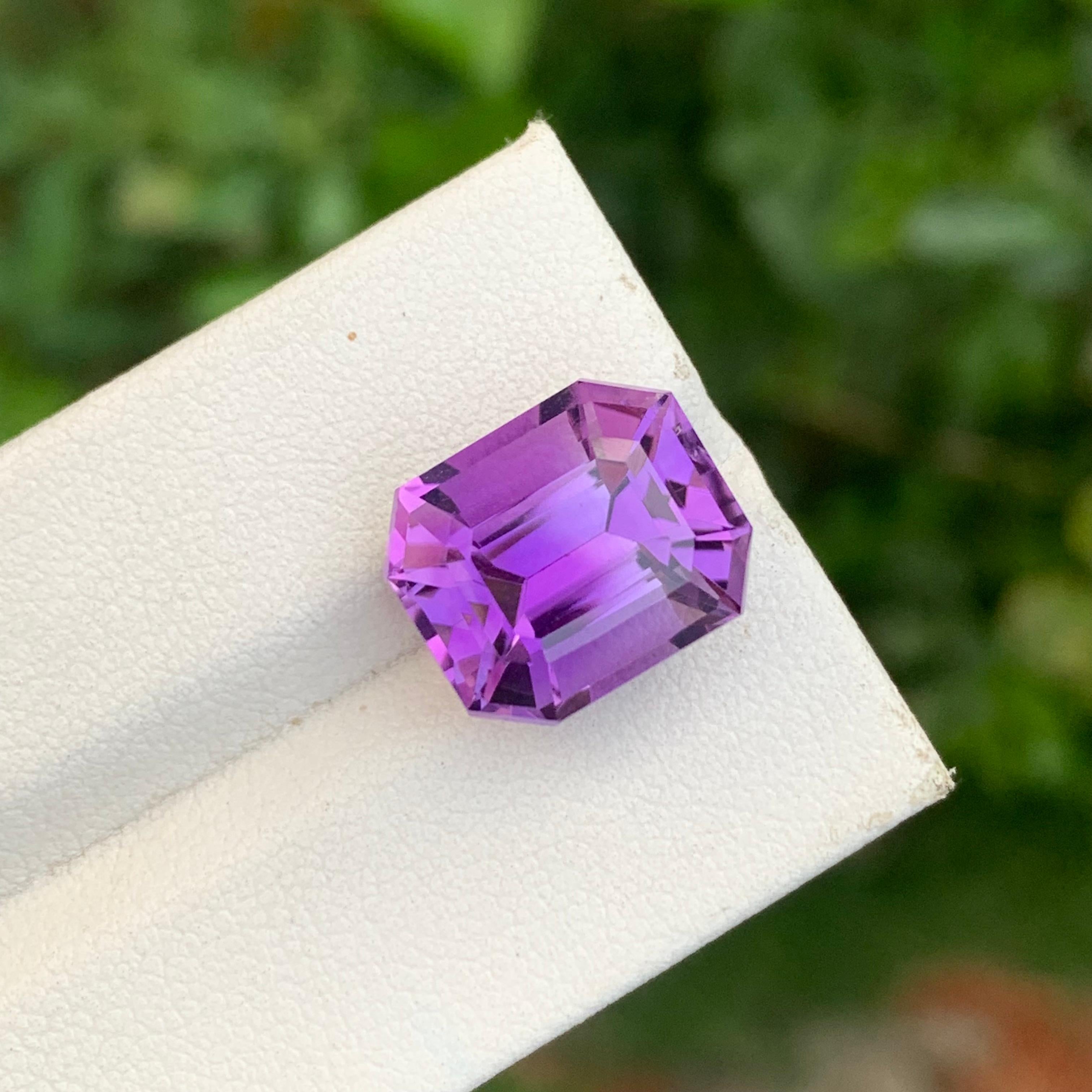 Gemme naturelle non sertie de 9.50 carats en forme d'émeraude pour collier en vente 5