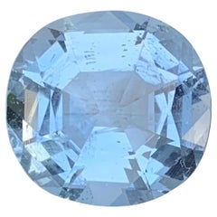 9.50 Carat Natural Loose Aquamarine Goshenite Cushion Shape Gemstone (pierres précieuses en forme de coussin)