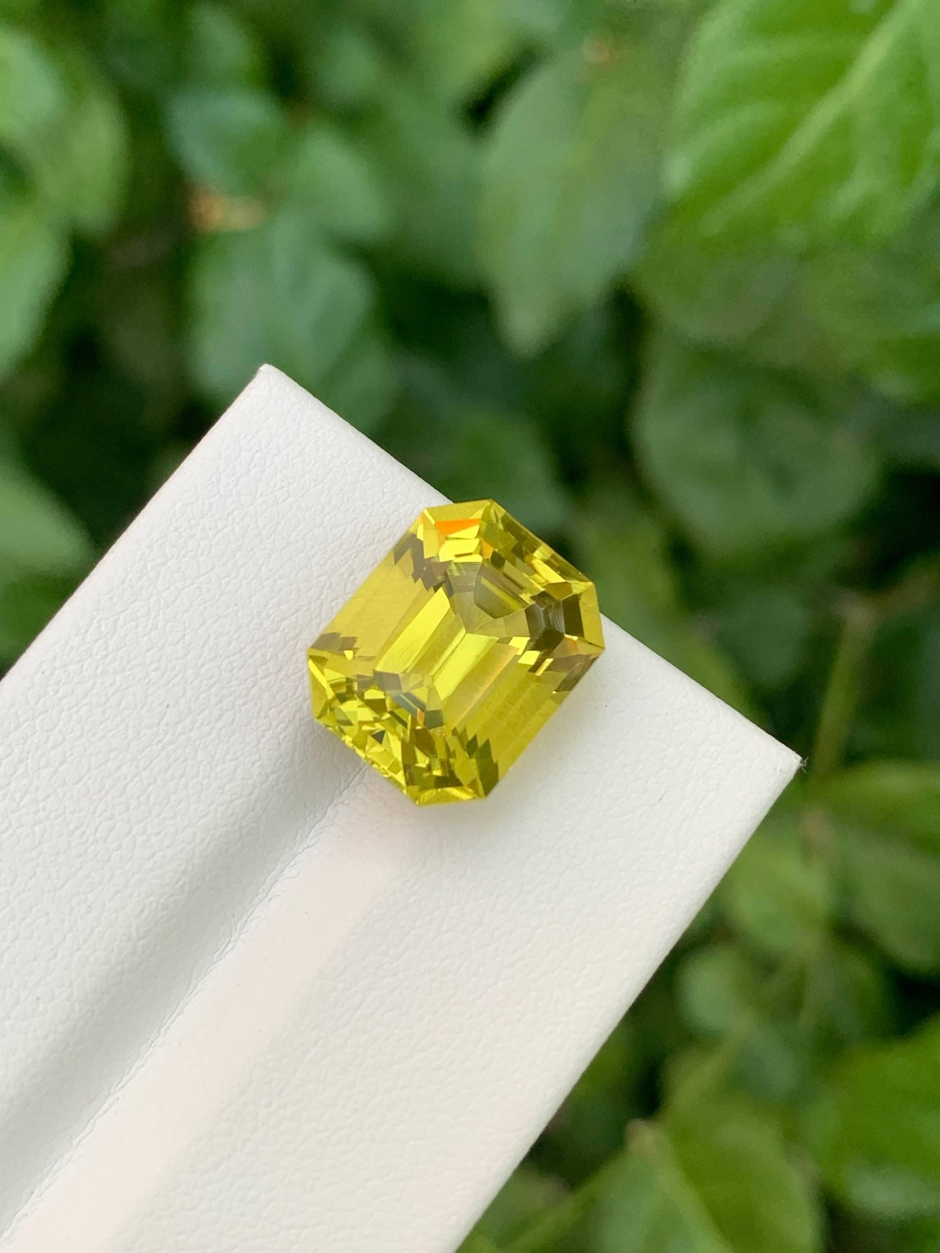 9,50 Carati Nature Sciolto Giallo brillante Citrino Taglio Smeraldo Gemma Africana in vendita 1