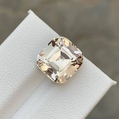 9.50 Carat Natural Loose Light Gold Topaz Stone Cushion Cut Pakistani Gemstone