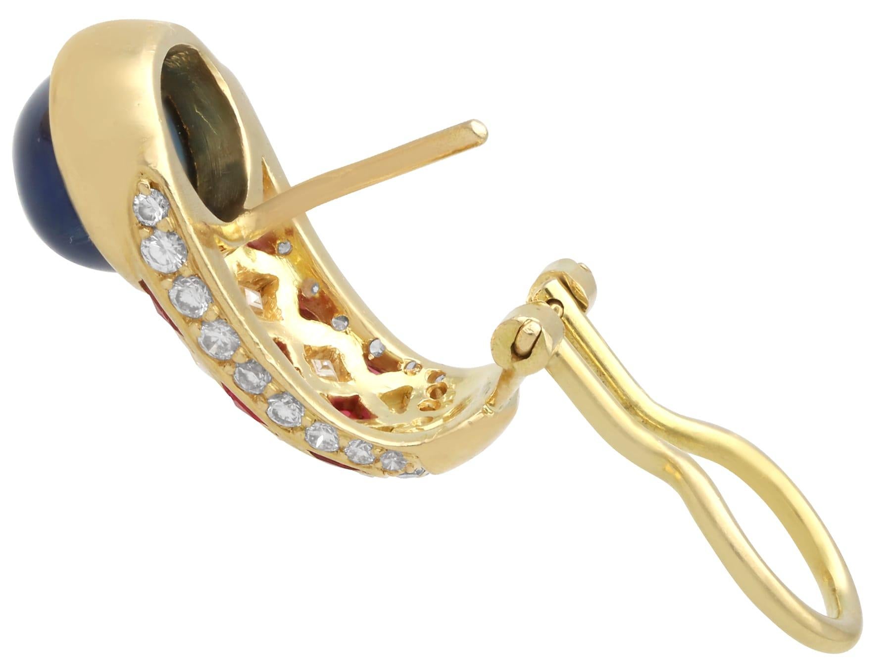 Boucles d'oreilles en or jaune 18 carats avec saphir de 9,50 carats, rubis de 0,72 carat et diamants de 1,00 carat en vente 2