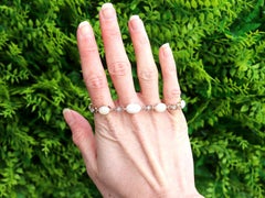 9.50 Carat White Opal 0.24 Carat Diamond Yellow Gold Necklace / Bracelet Set