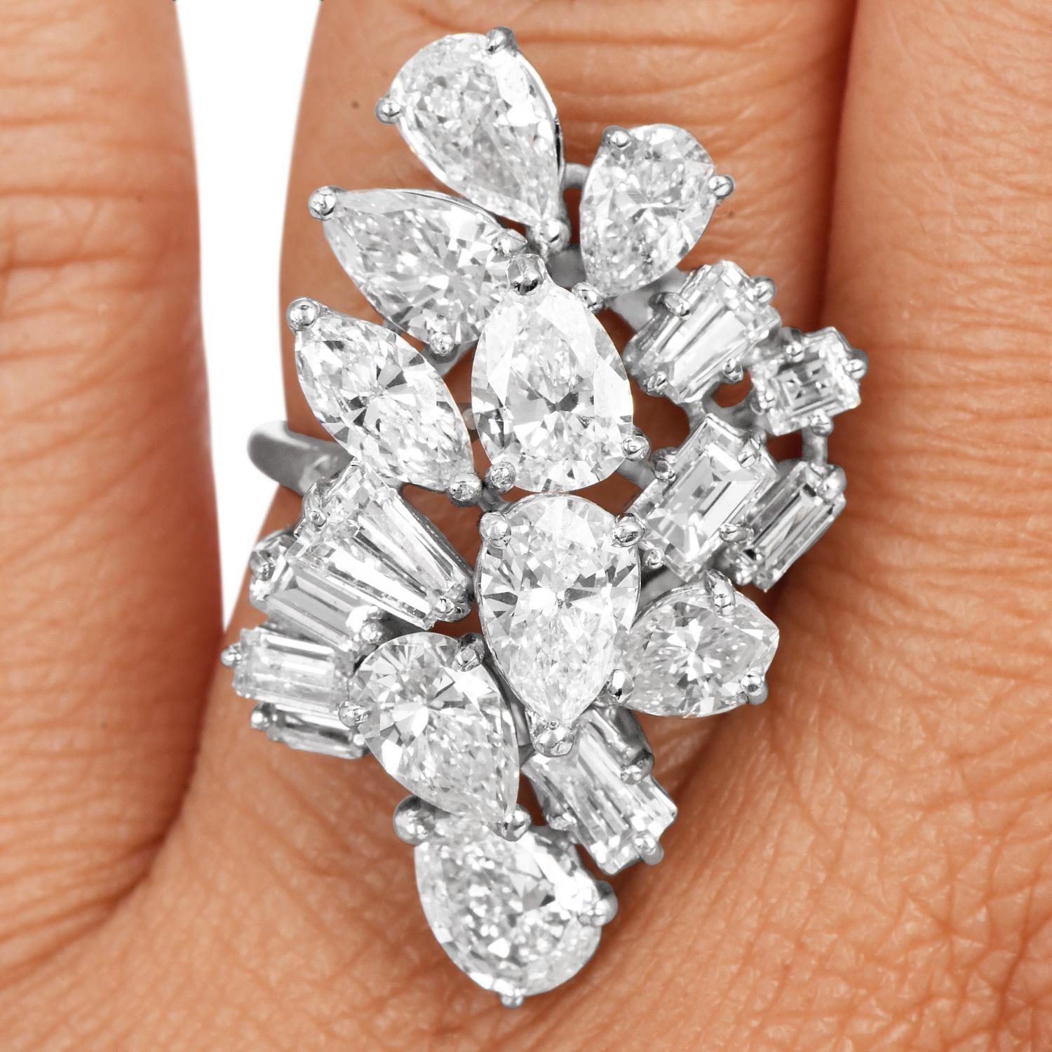 9.50 carats Diamond Cluster Platinum Cocktail Ring For Sale 2