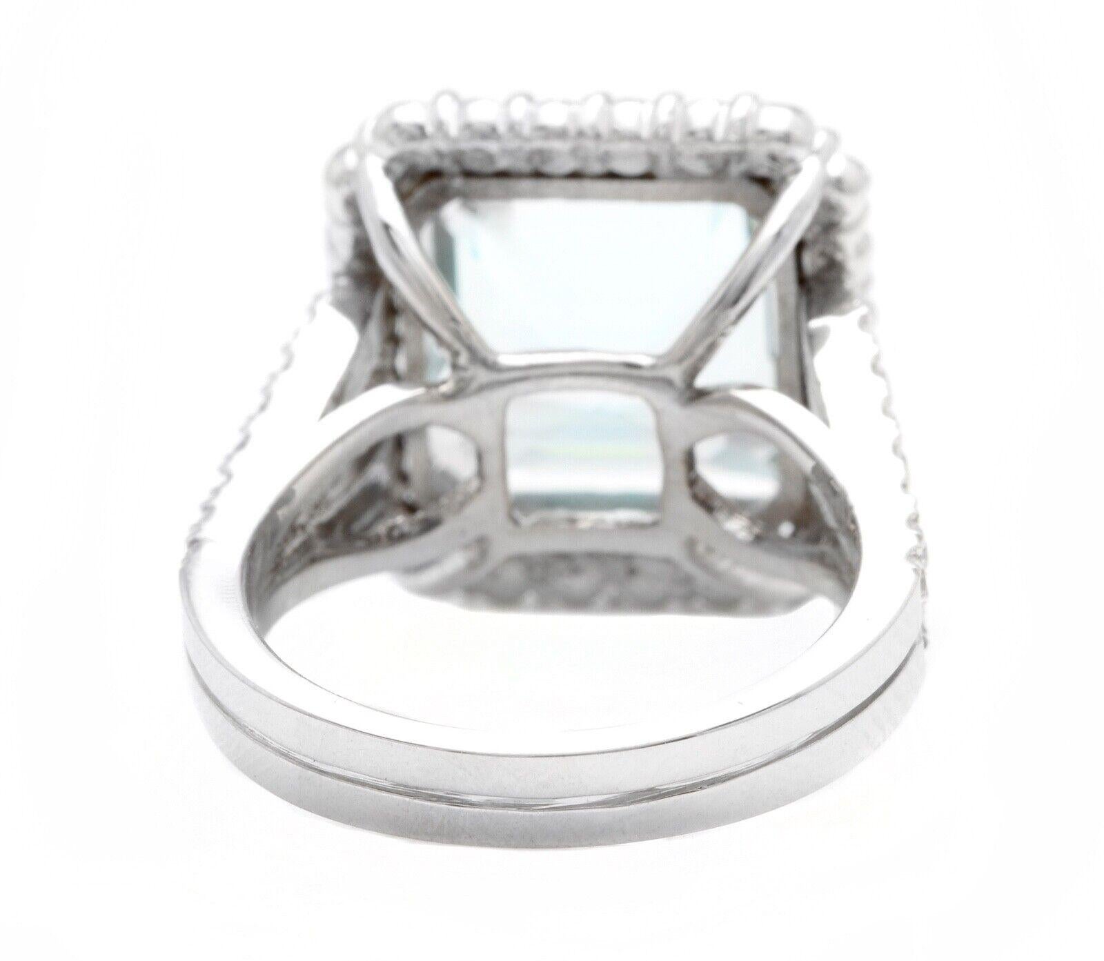 9.50 Carats Natural Aquamarine and Diamond 14k Solid White Gold Ring In New Condition For Sale In Los Angeles, CA