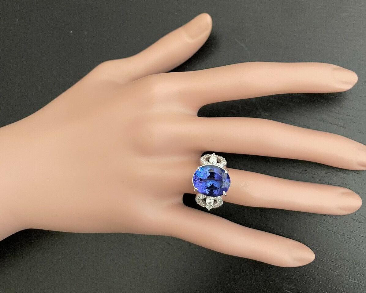 9.50 Carats Natural Very Nice Looking Tanzanite and Diamond 14K Solid White Gold For Sale 1