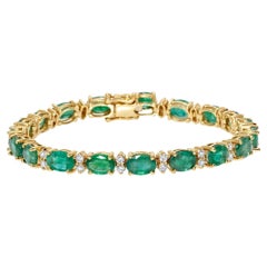 9,50 Karat Oval Grüner Smaragd & Diamant-Armband 14K Gelbgold Luxuriös & Elegant