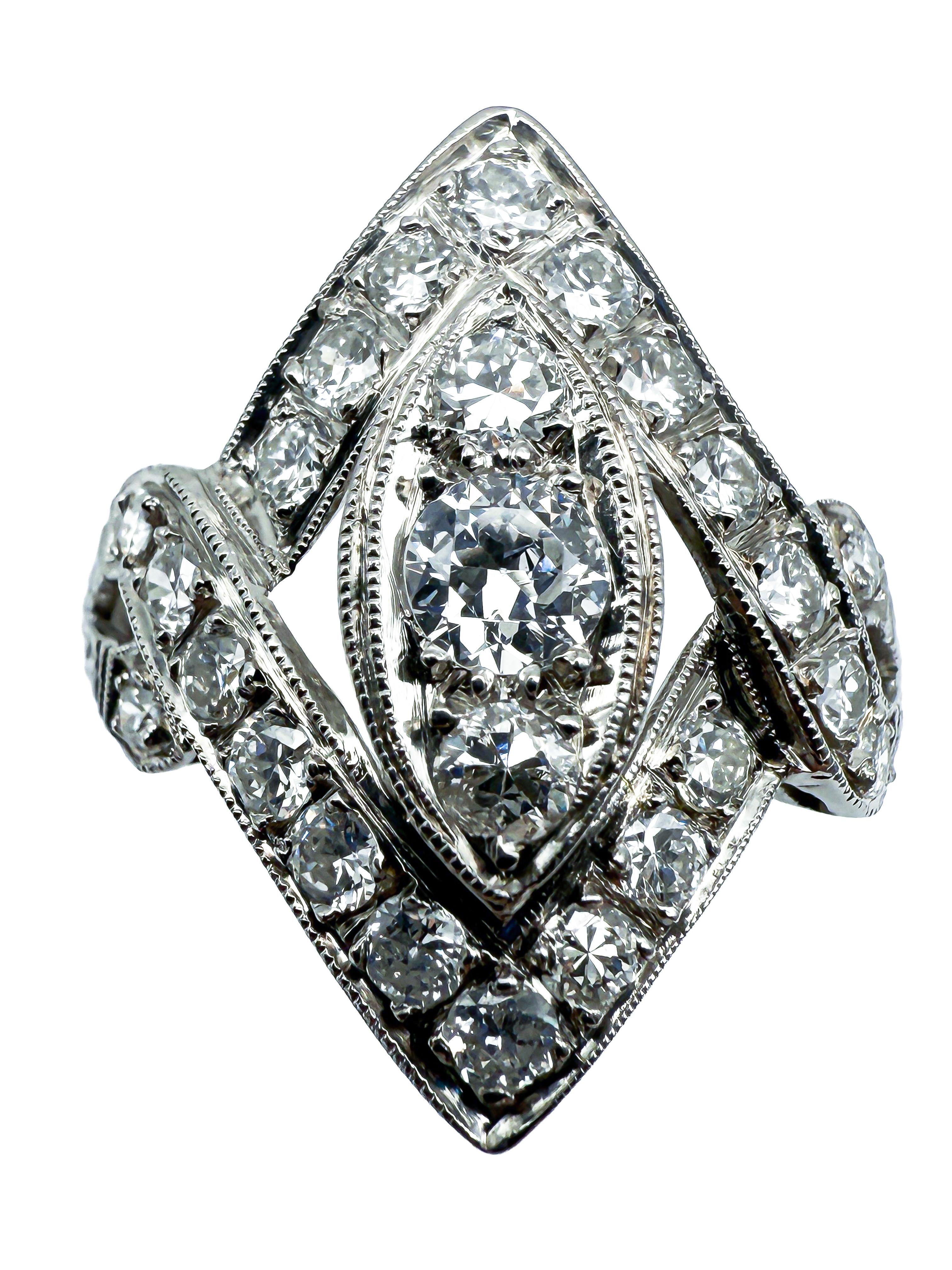 Bague Art déco en platine 950 avec diamants en vente 3