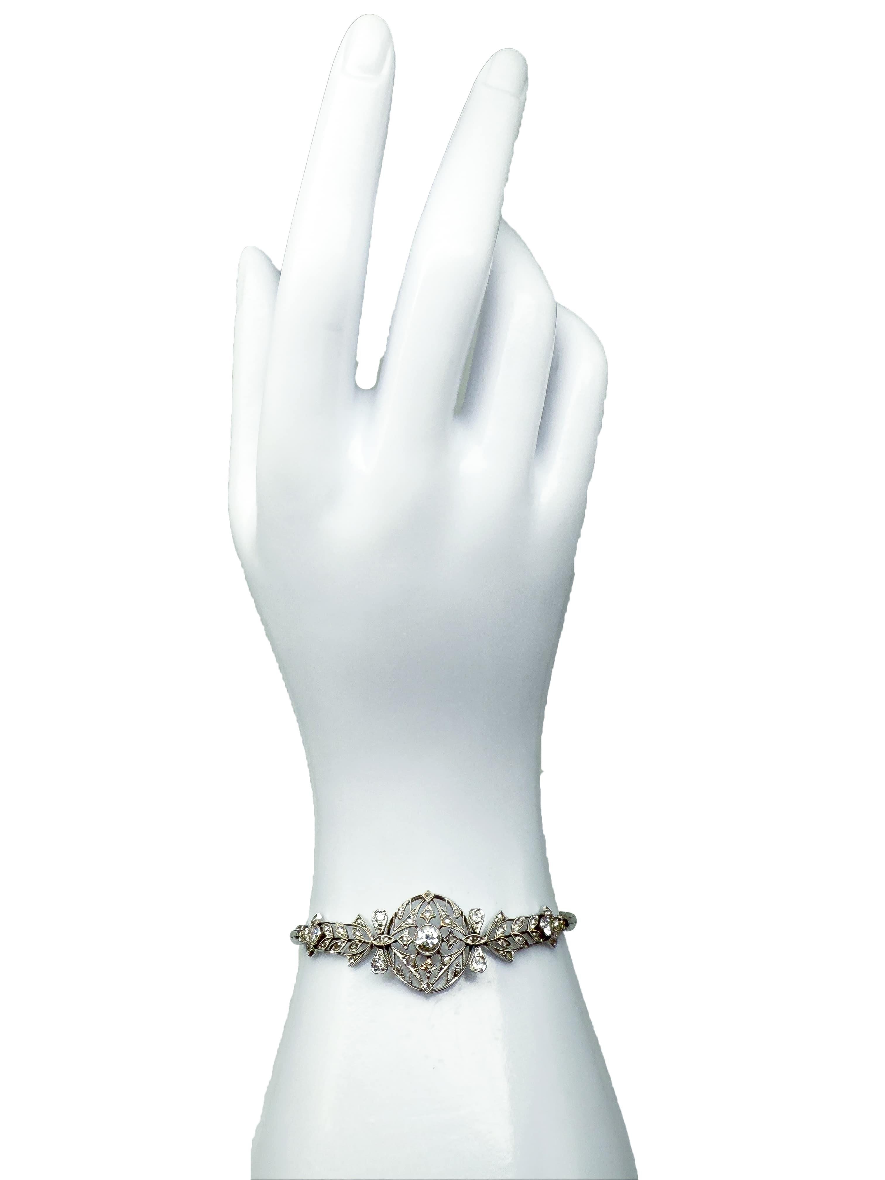 Modern 950 Platinum Bracelet with Diamonds – Art Deco Style For Sale