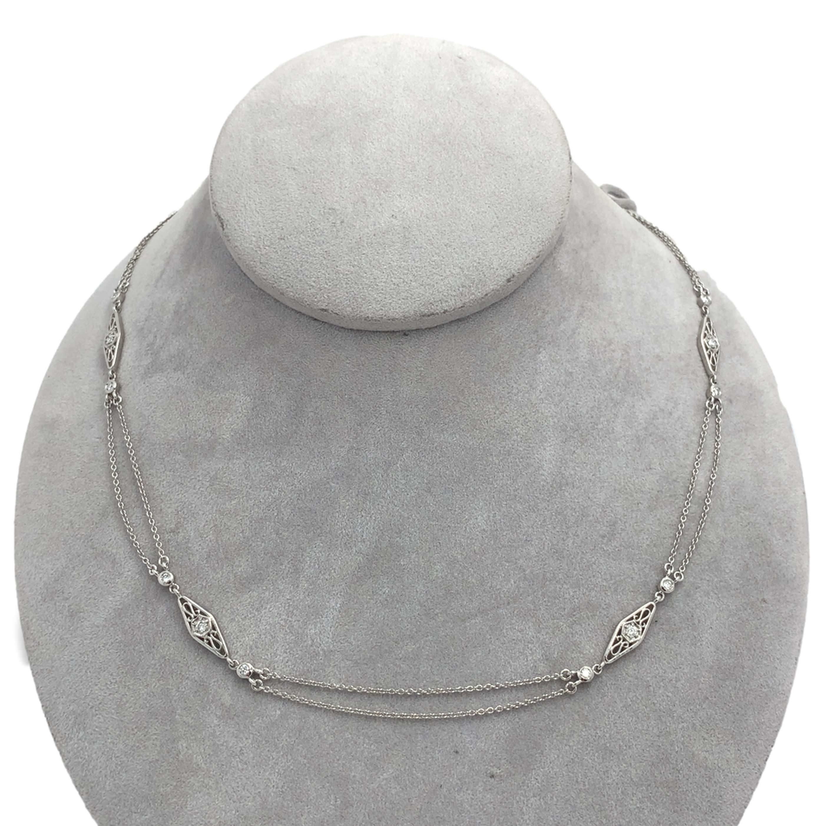 Collier à double chaîne en platine 950 avec maillons en filigrane de diamants 18
