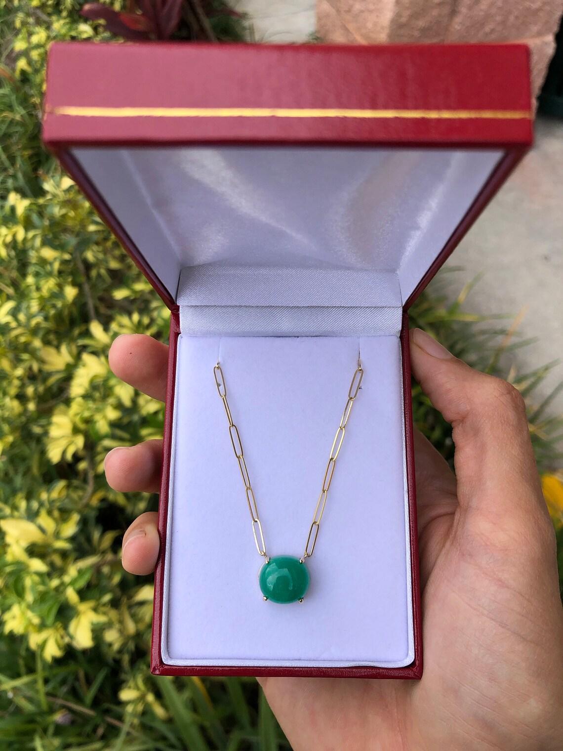Emerald Cut 9.50ct Dark Green Colombian Emerald Cabochon Paper Clip Necklace Natural 14K For Sale