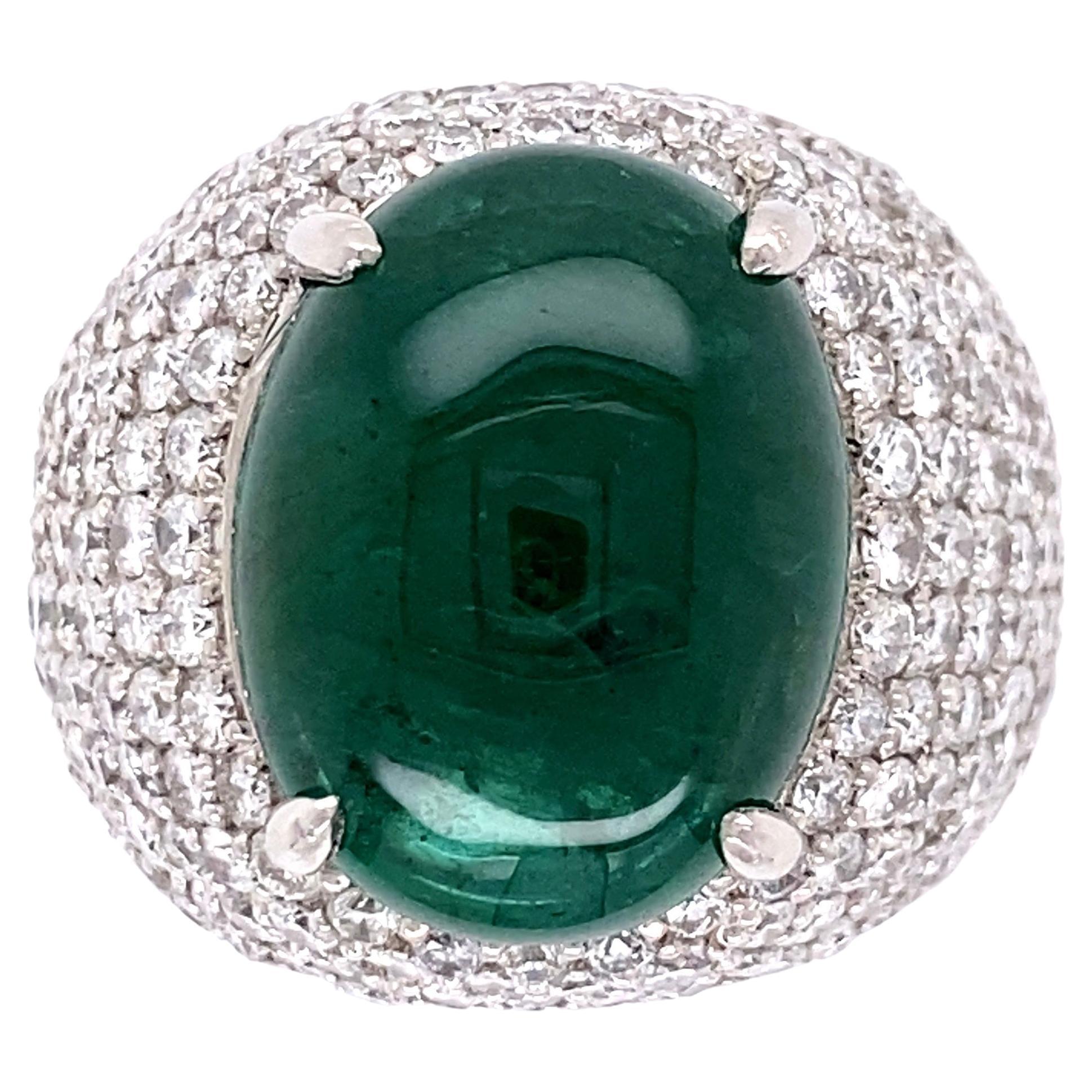 Bague dôme en platine pavée de diamants et d'émeraudes de 9,51 carats certifiées GIA, Estate Fine Jewelry en vente