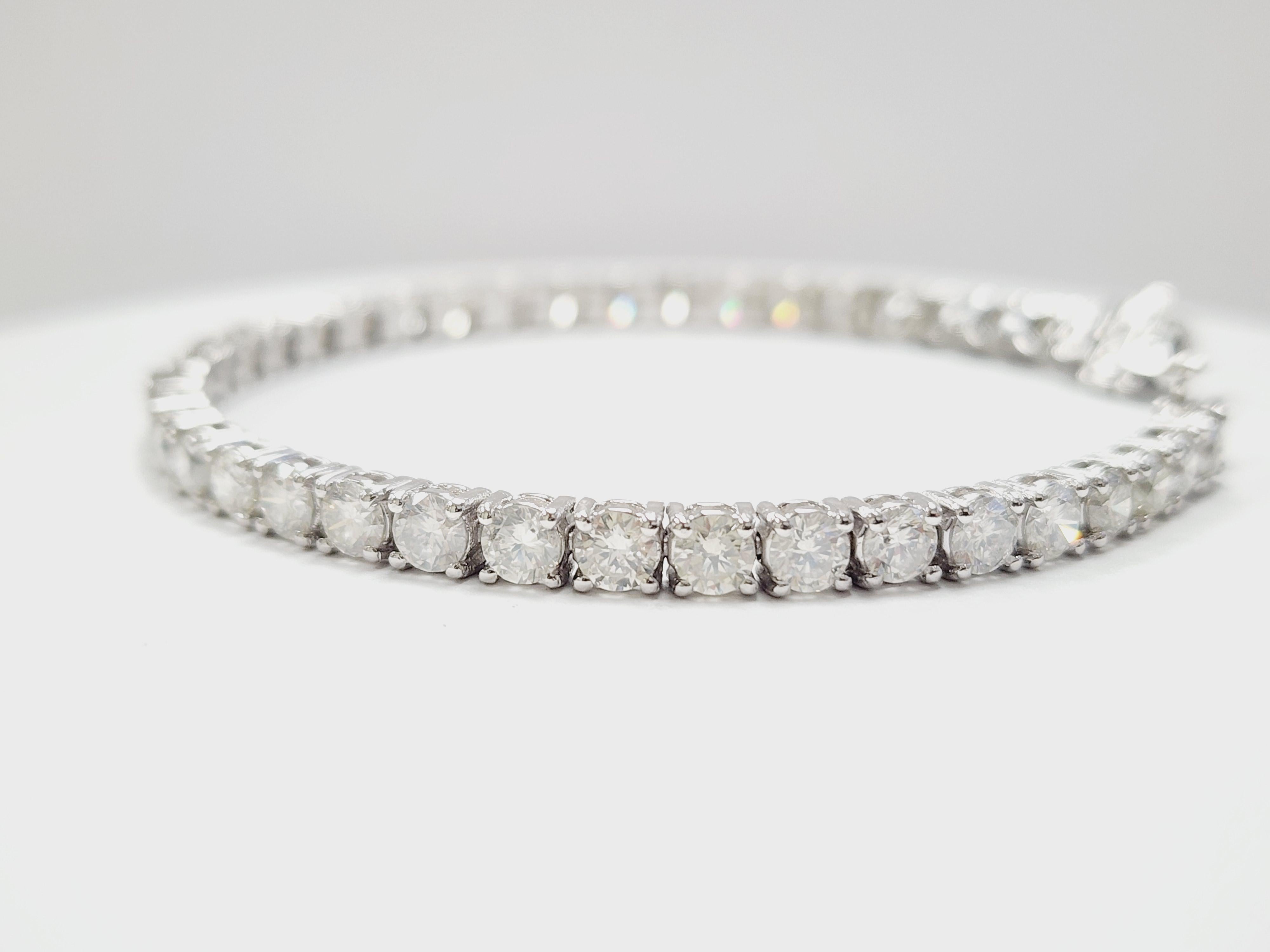 9,51 Karat natürliches Diamant-Tennisarmband aus 14 Karat Weißgold im Zustand „Neu“ in Great Neck Plaza, NY