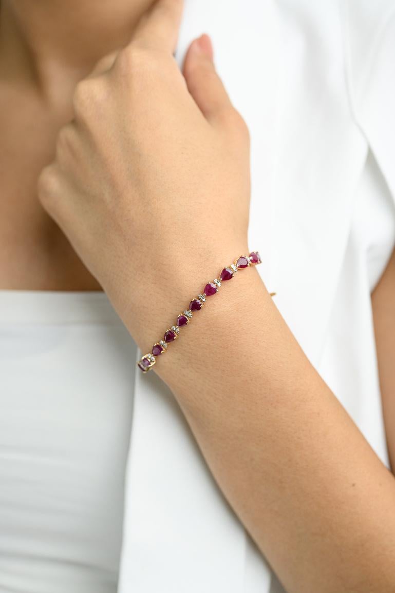 Tennisarmband aus massivem 18 Karat Gelbgold mit Rubin, Rubin und Diamant, Weihnachtsgeschenk von Grandma im Zustand „Neu“ im Angebot in New York, NY