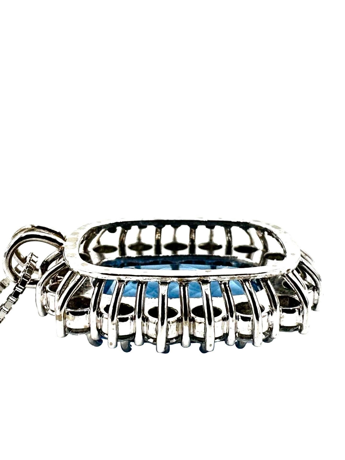 Colgante de oro blanco de 18 quilates con aguamarina y diamantes en forma de cojín de 9,52 quilates en Excelente estado para la venta en Chevy Chase, MD