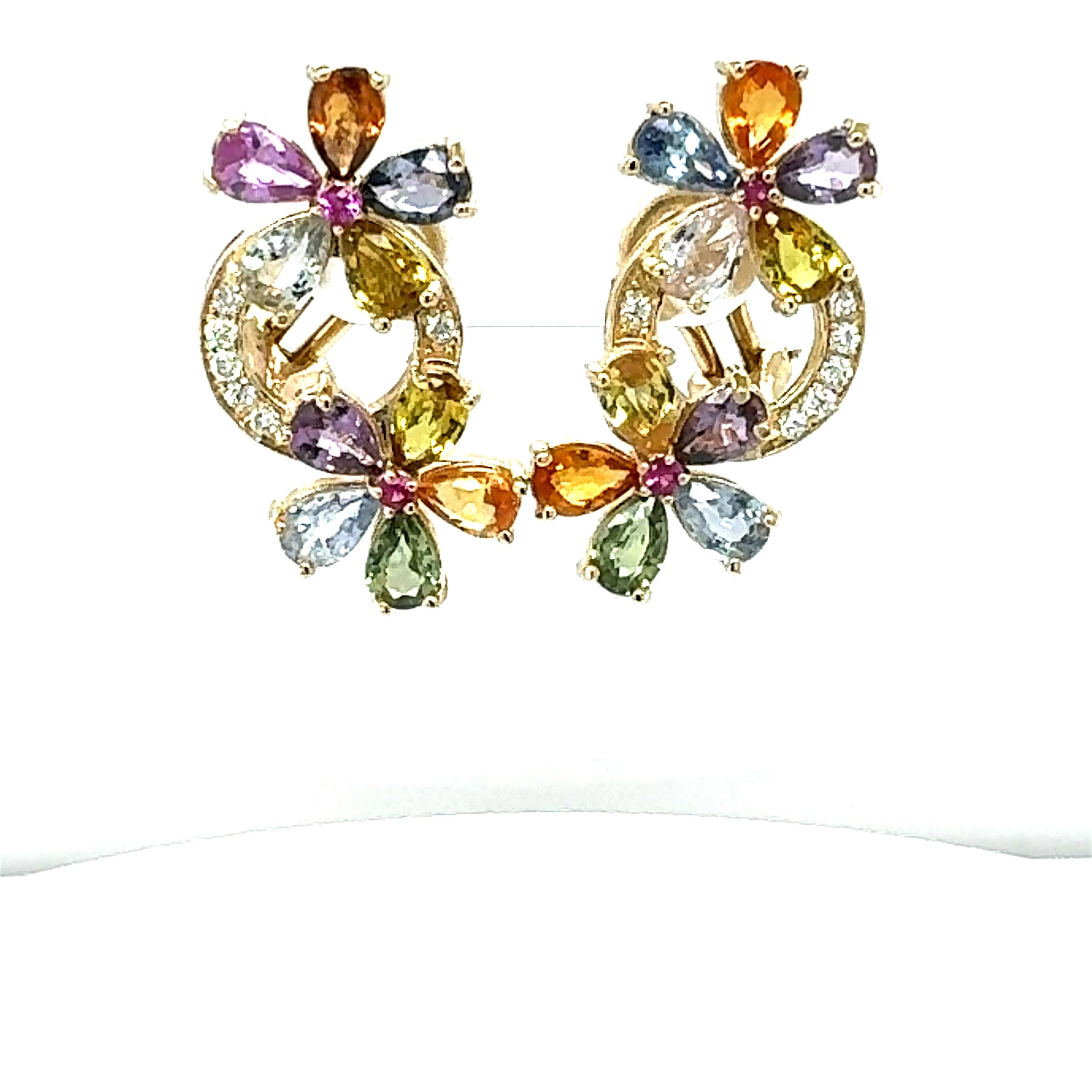 Einfach traumhafte Saphir-Ohrringe mit wunderschönen Regenbogenfarben, die jedes gewöhnliche Outfit zu etwas ganz Besonderem machen!

Diese Schönheiten passen wunderbar zu jedem Anlass! Auch als alltägliche und stilvolle Ergänzung zu Ihrer Sammlung.