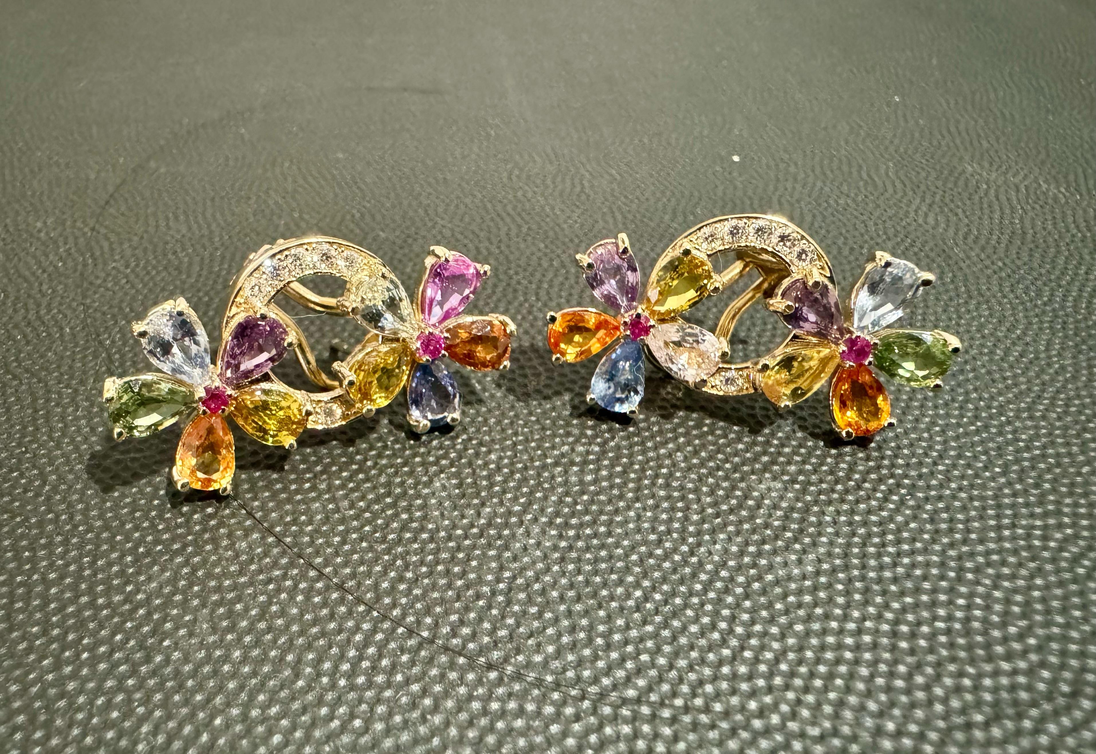 Women's 9.52 Carat Multicolor Sapphire Diamond Yellow Gold Earrings For Sale