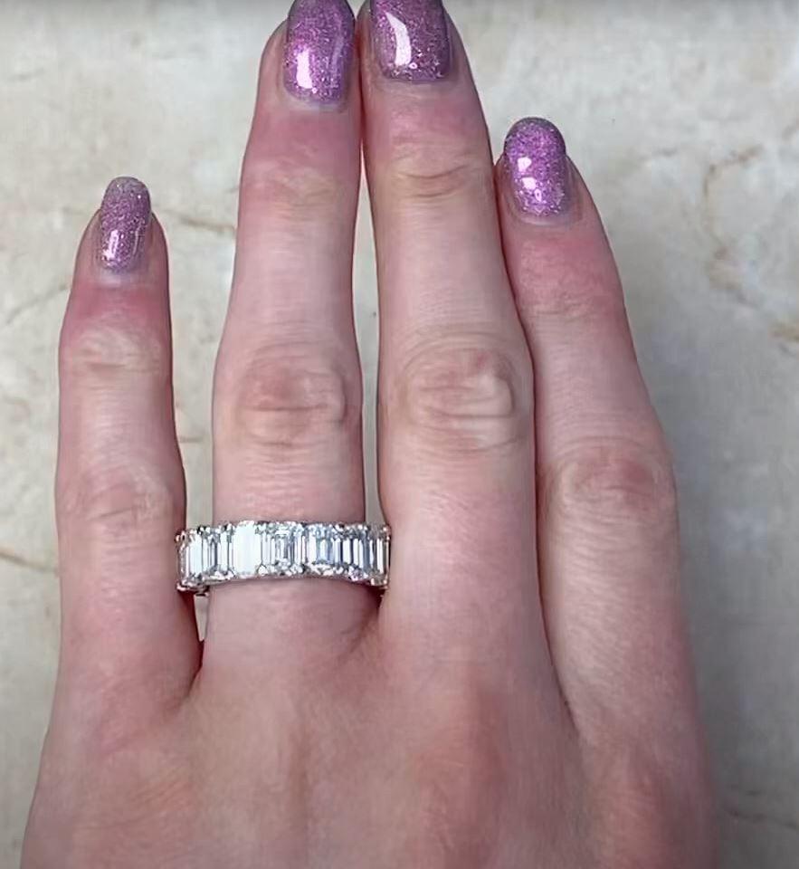 9,53ct Smaragdschliff Diamant Eternity Band Ring, G Farbe, Platin im Angebot 3