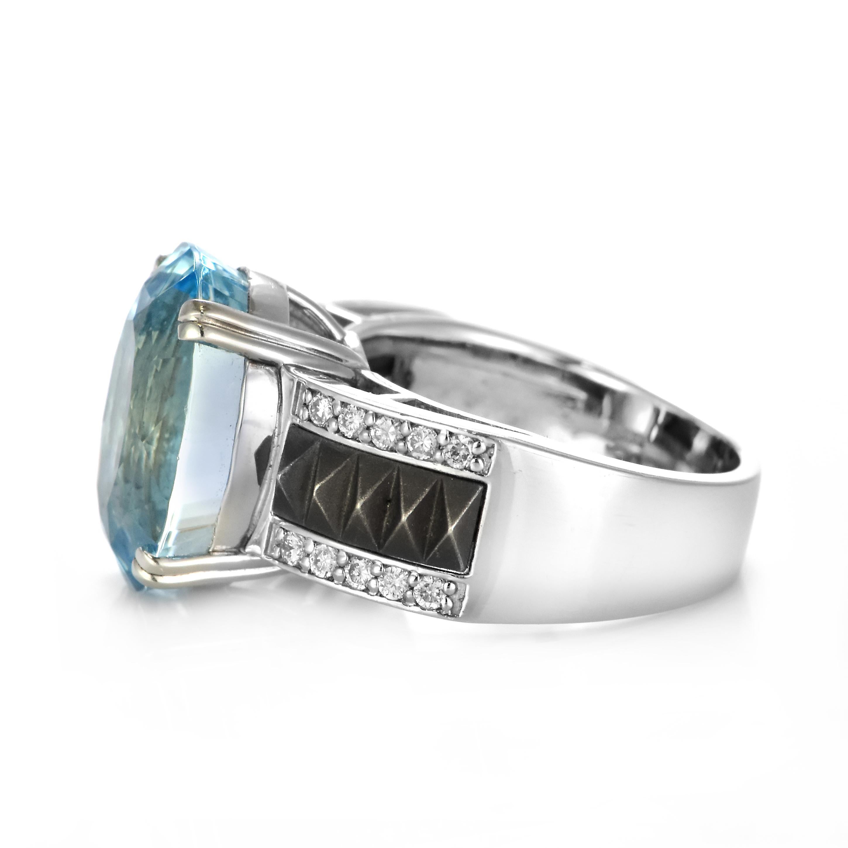 9.54 Carat Natural Santa-Maria Aquamarine and Diamond Ring Made in Platinum For Sale 2