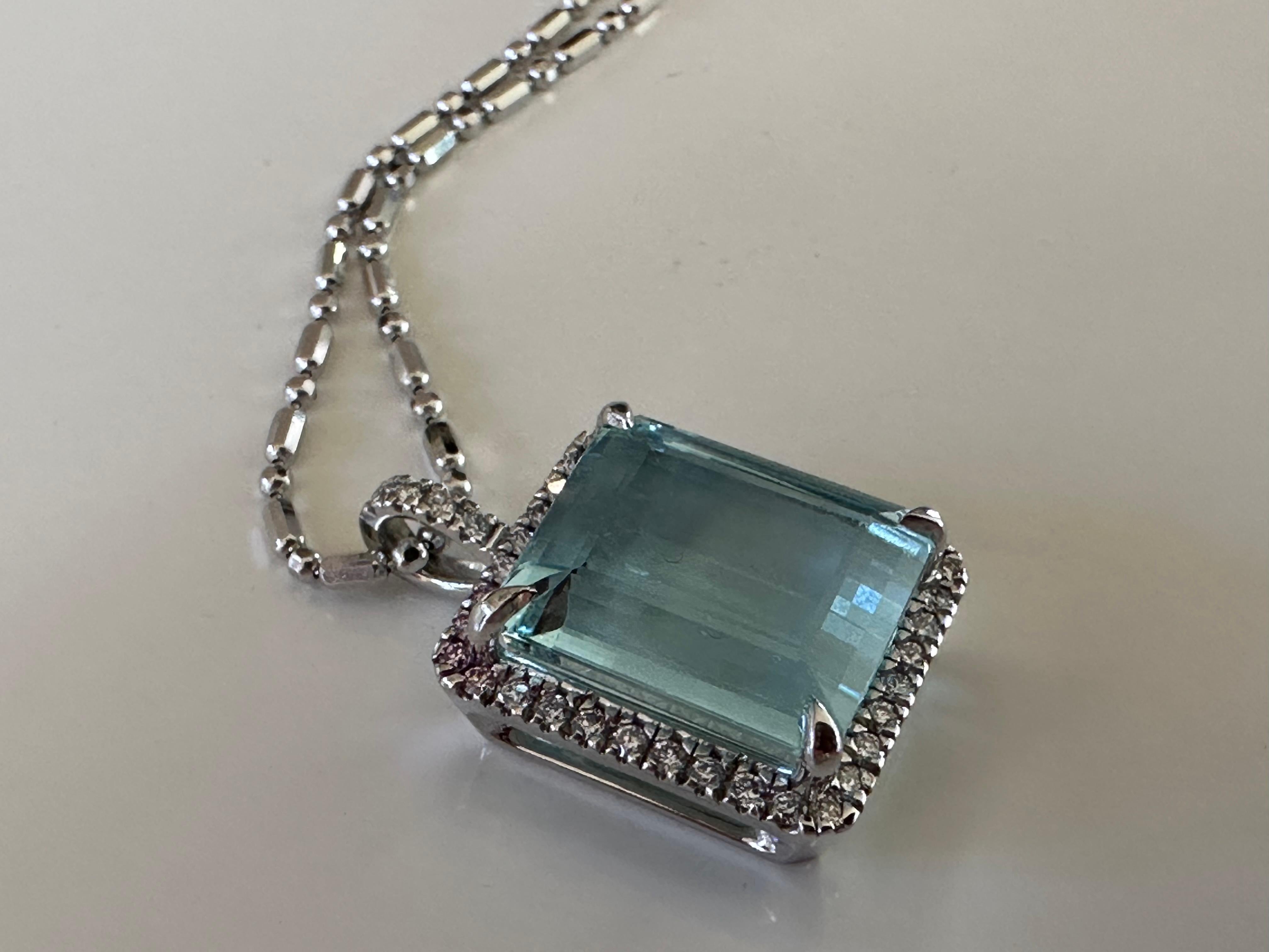 9.55 Carat Emerald Cut Light Blue Aquamarine and Diamond Halo Pendant Necklace  For Sale 3