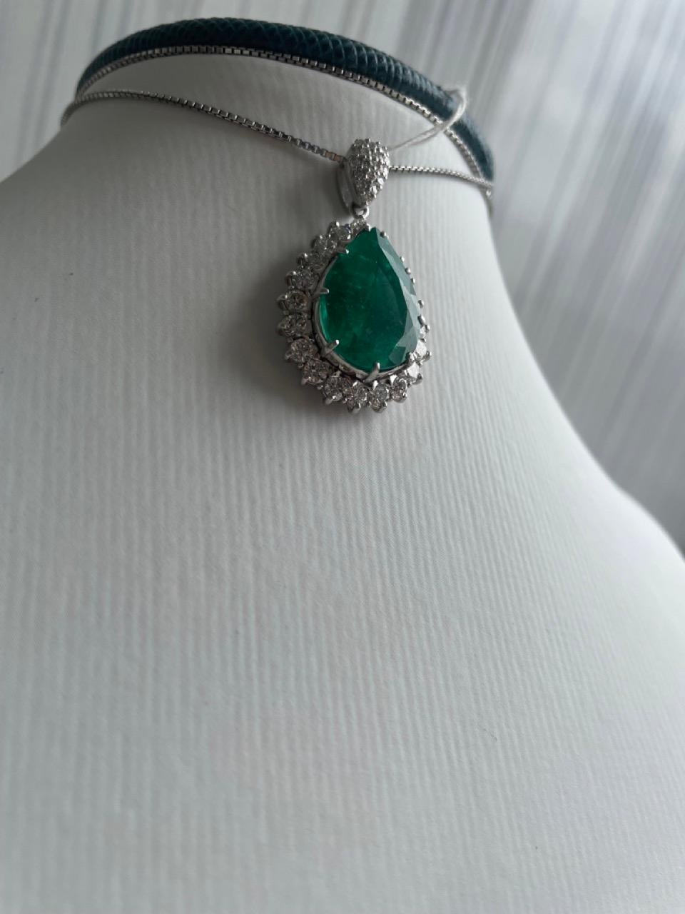 Pear Cut 9.55 Pear Shape Emerald Pendant Diamond Bordered For Sale