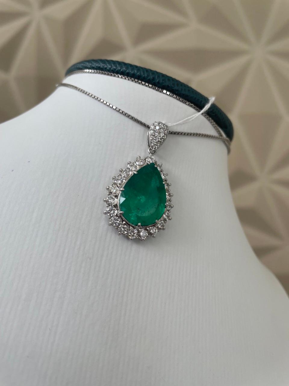 9.55 Pear Shape Emerald Pendant Diamond Bordered For Sale 1