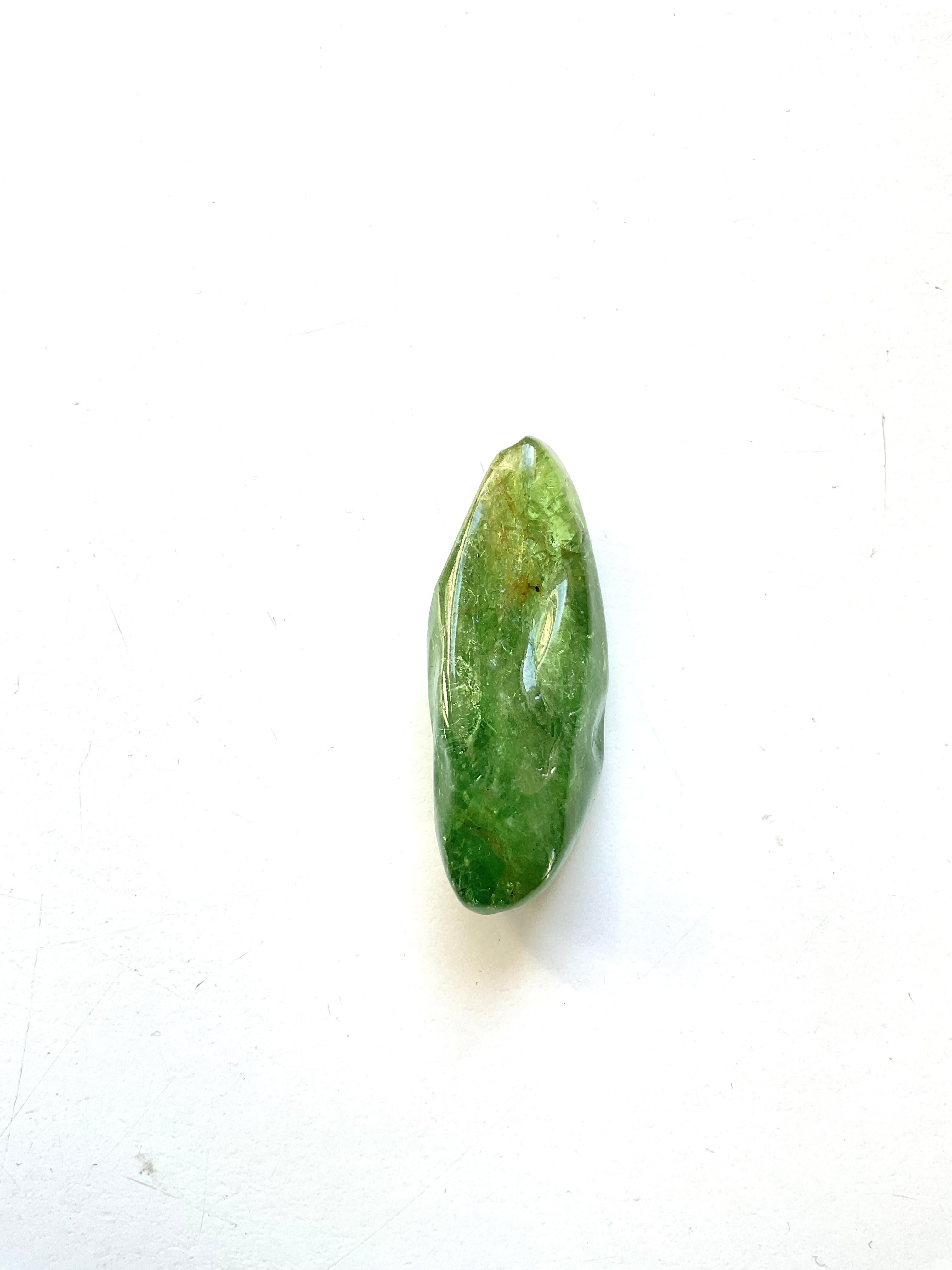 95.50 Carats Rare Tsavorite big size Natural Gemstone for creative fine jewelry  In New Condition In Jaipur, RJ