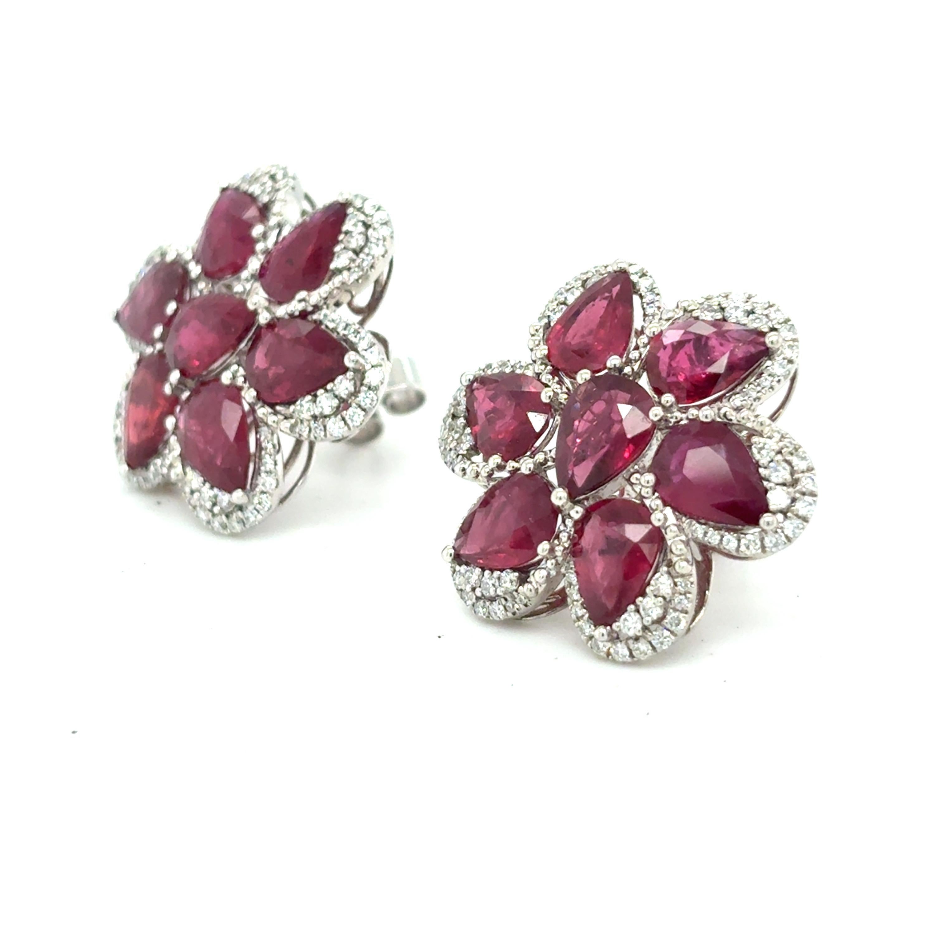 Artisan Boucles d'oreilles 9.56 carats Rubis Diamant taille poire en vente