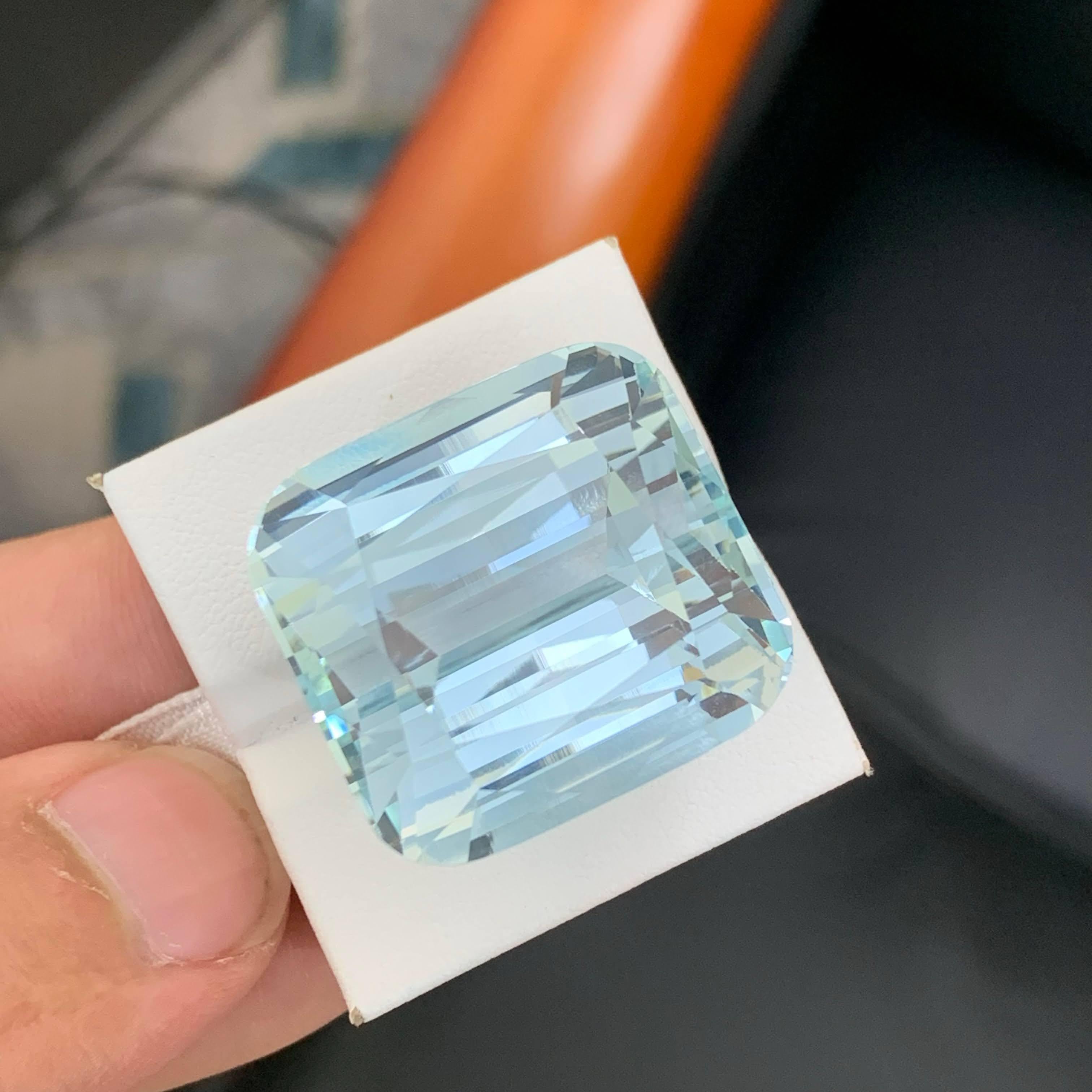 95,69 carati certificati di acquamarina naturale sciolta con taglio a cuscino Gemma pakistana in vendita 5