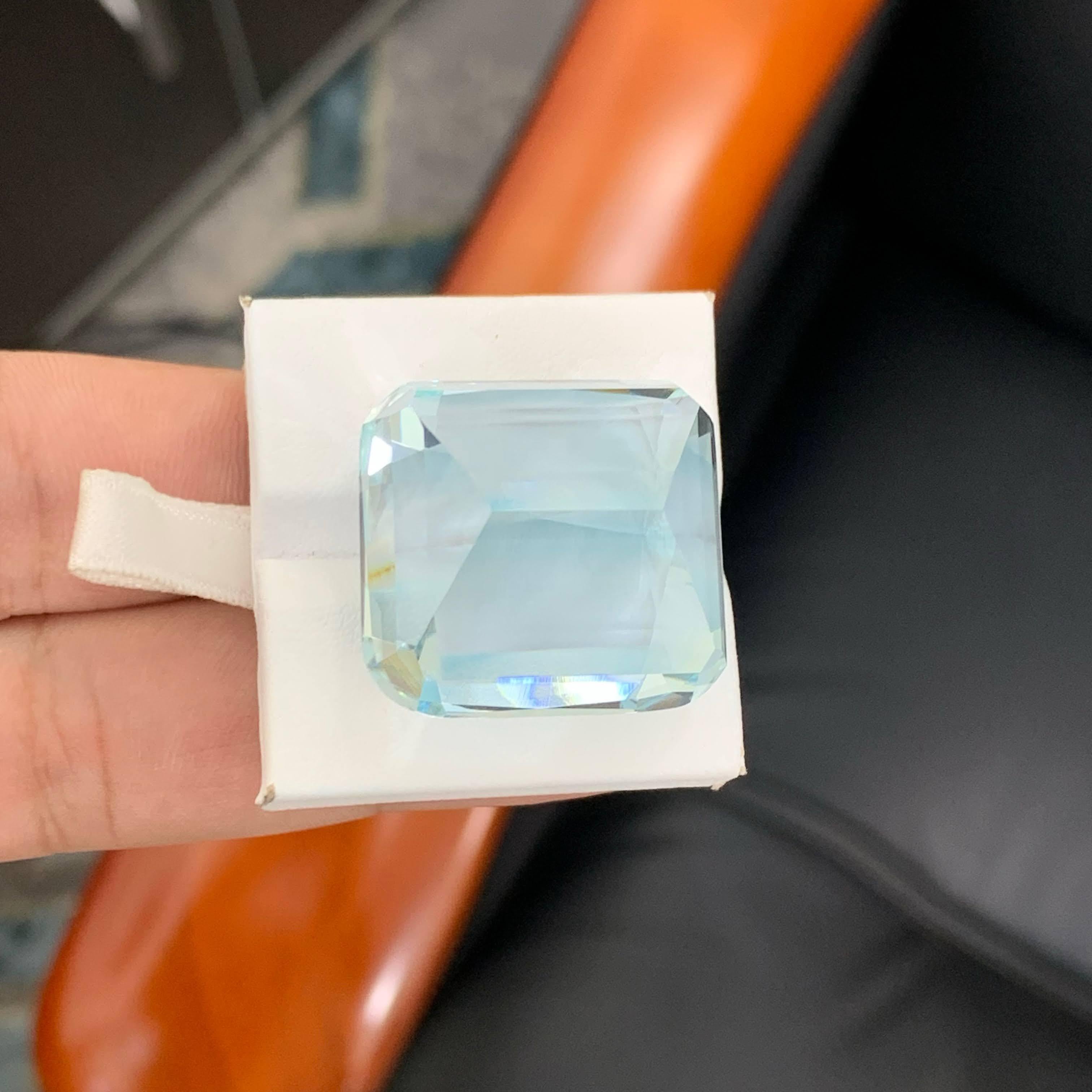 95,69 carati certificati di acquamarina naturale sciolta con taglio a cuscino Gemma pakistana in vendita 6