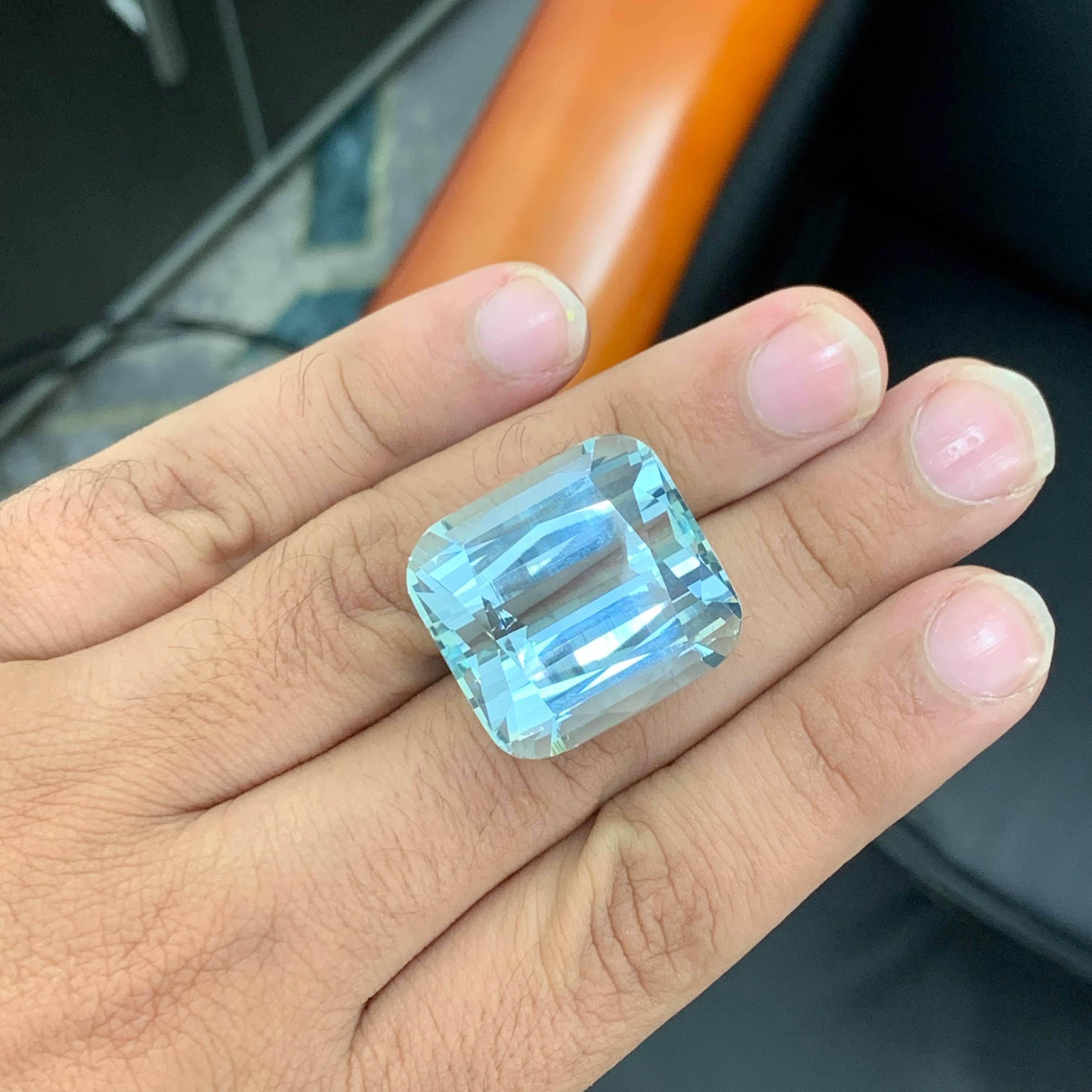 Taglio cuscino 95,69 carati certificati di acquamarina naturale sciolta con taglio a cuscino Gemma pakistana in vendita