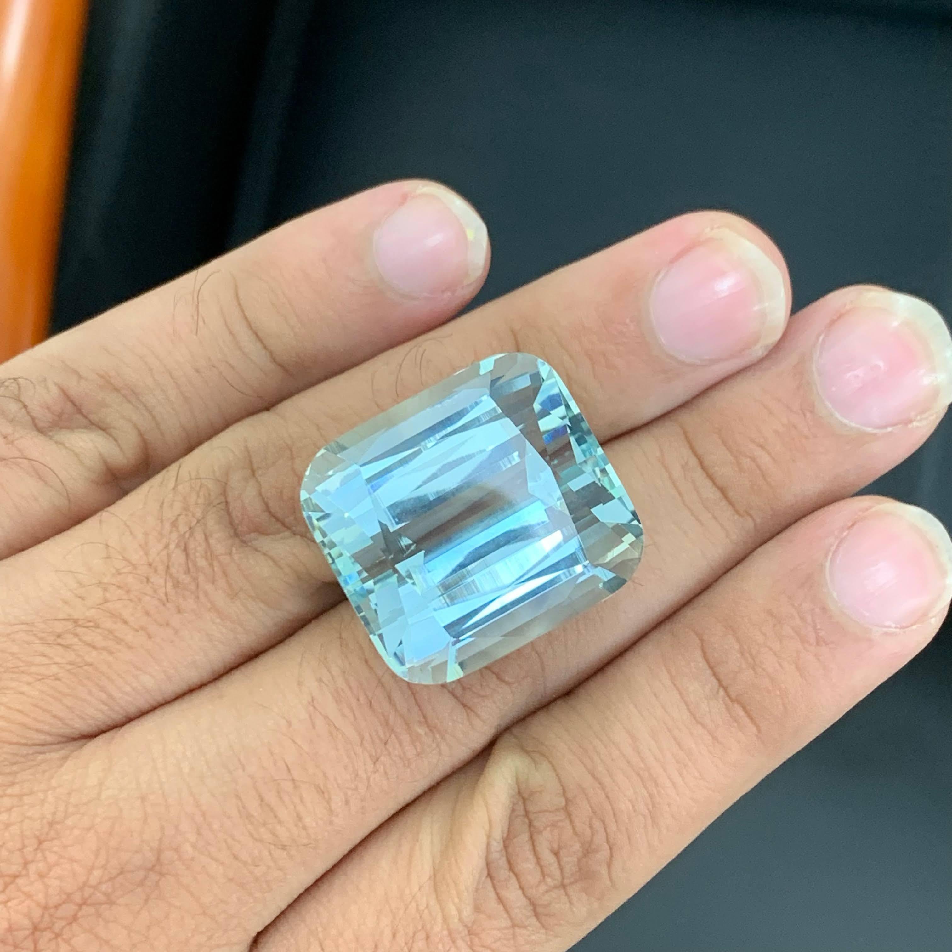 95,69 carati certificati di acquamarina naturale sciolta con taglio a cuscino Gemma pakistana In condizioni Nuovo in vendita a Bangkok, TH