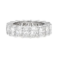 9,57 Karat länglicher Diamant-Eternity-Ring mit Strahlenschliff, Farbe F-G, Reinheit VS-Si