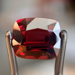 9.57 Carat Natural Red Spinel from Luc Yên, Vietnam – Lotus Gemology Certified