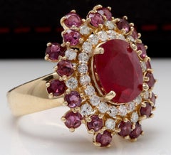 Anillo de oro amarillo de 14 quilates con un impresionante rubí rojo natural de 9,57 quilates y diamantes