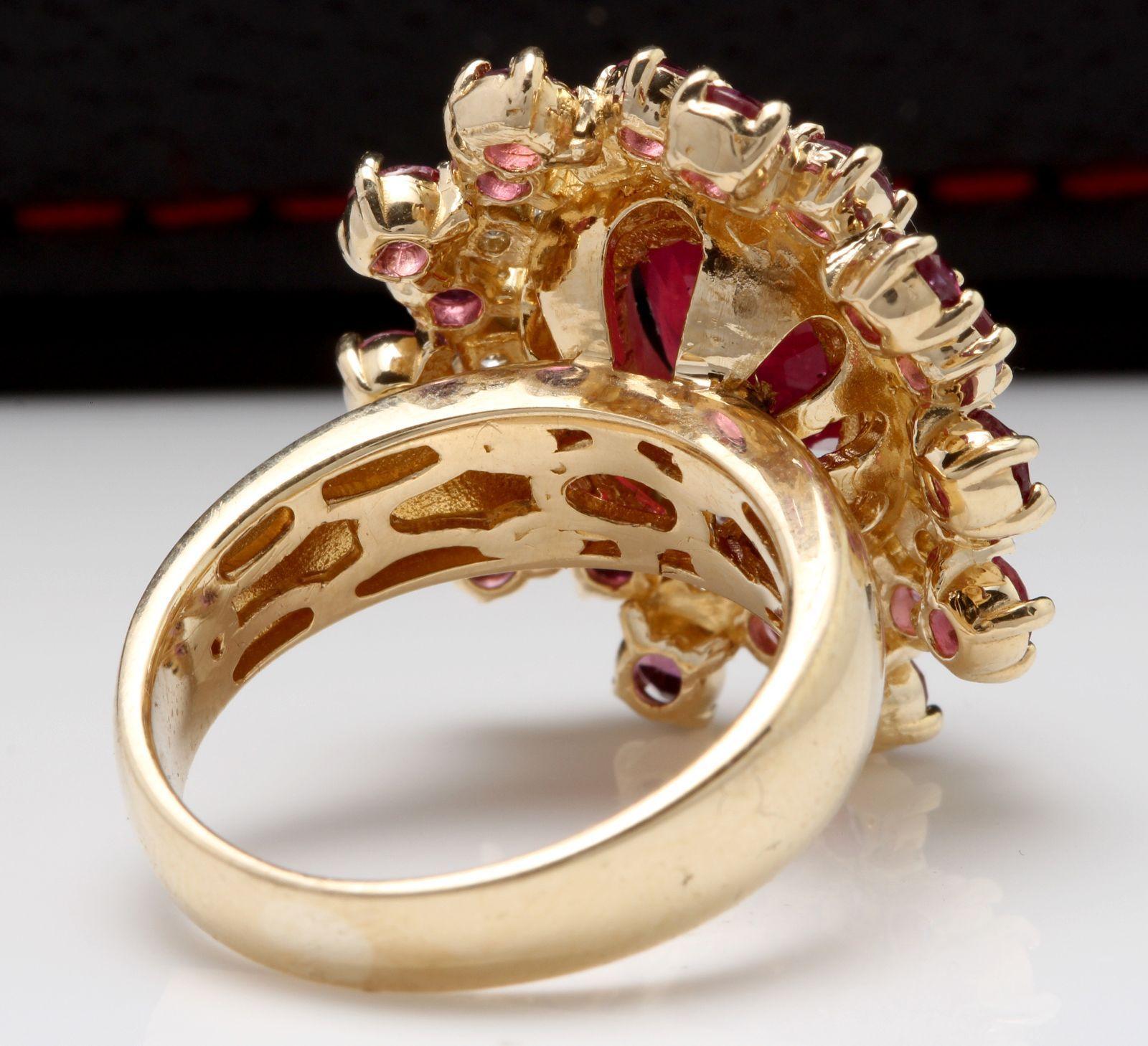 9.57 Carat Impressive Natural Red Ruby and Diamond 14 Karat Yellow Gold Ring In New Condition For Sale In Los Angeles, CA