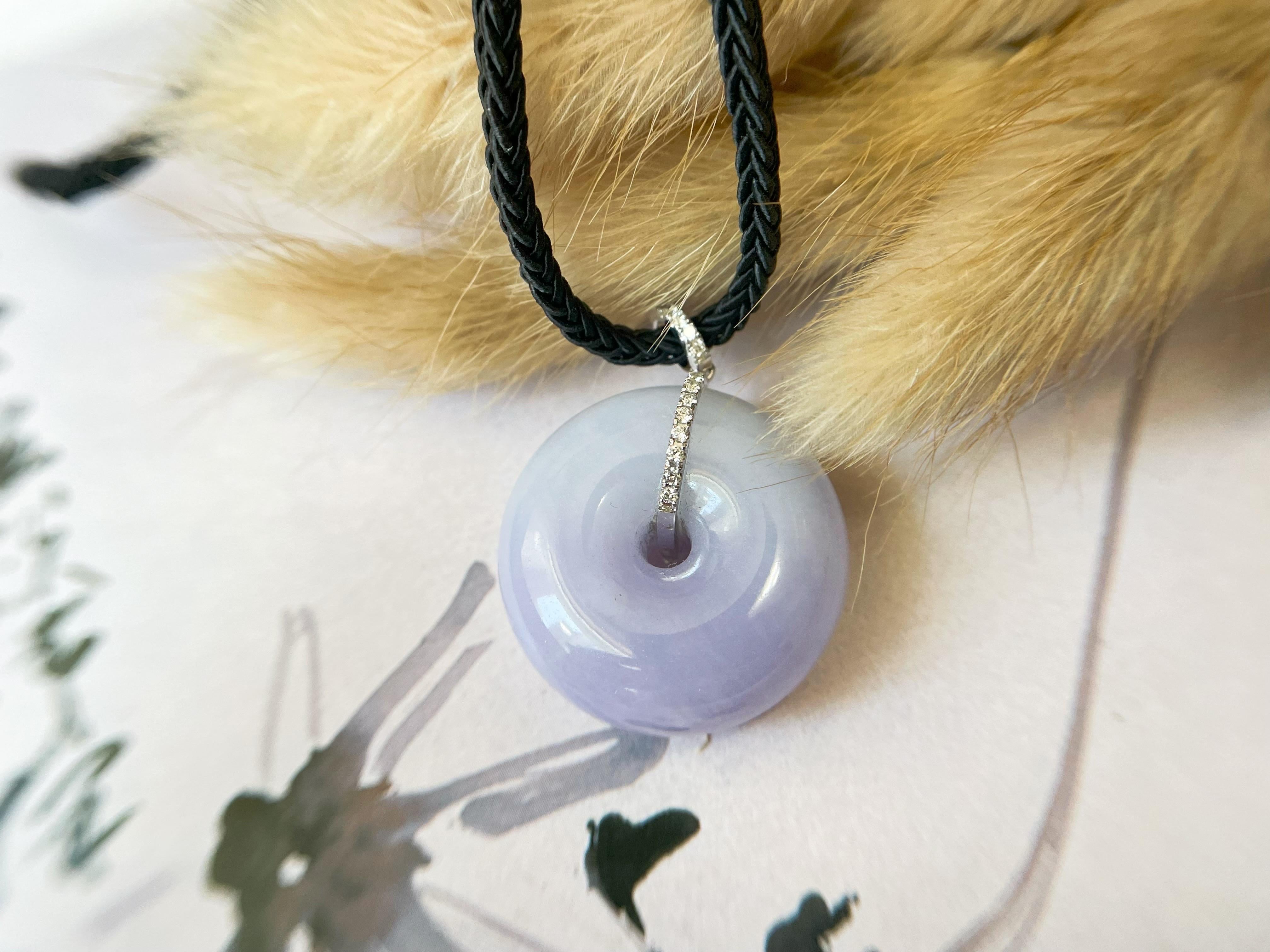 Modern 95.87 Ct - Natural Myanmar Lavender Icy Type Jadeite Donut Necklace For Sale