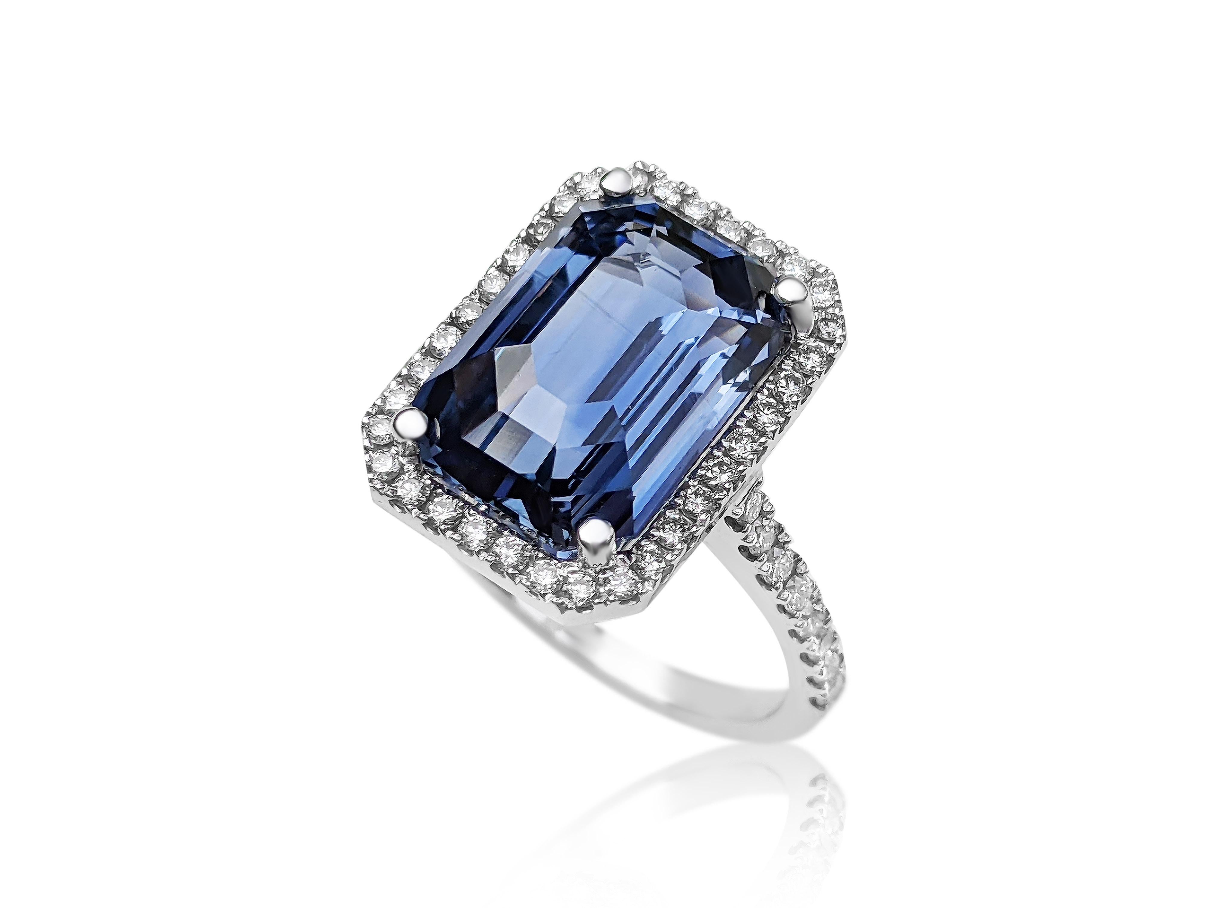 Women's 9.59 Carat Ceylon Blue Sapphire and 0.60 Ct Diamonds - 18 Kt. White Gold - Ring