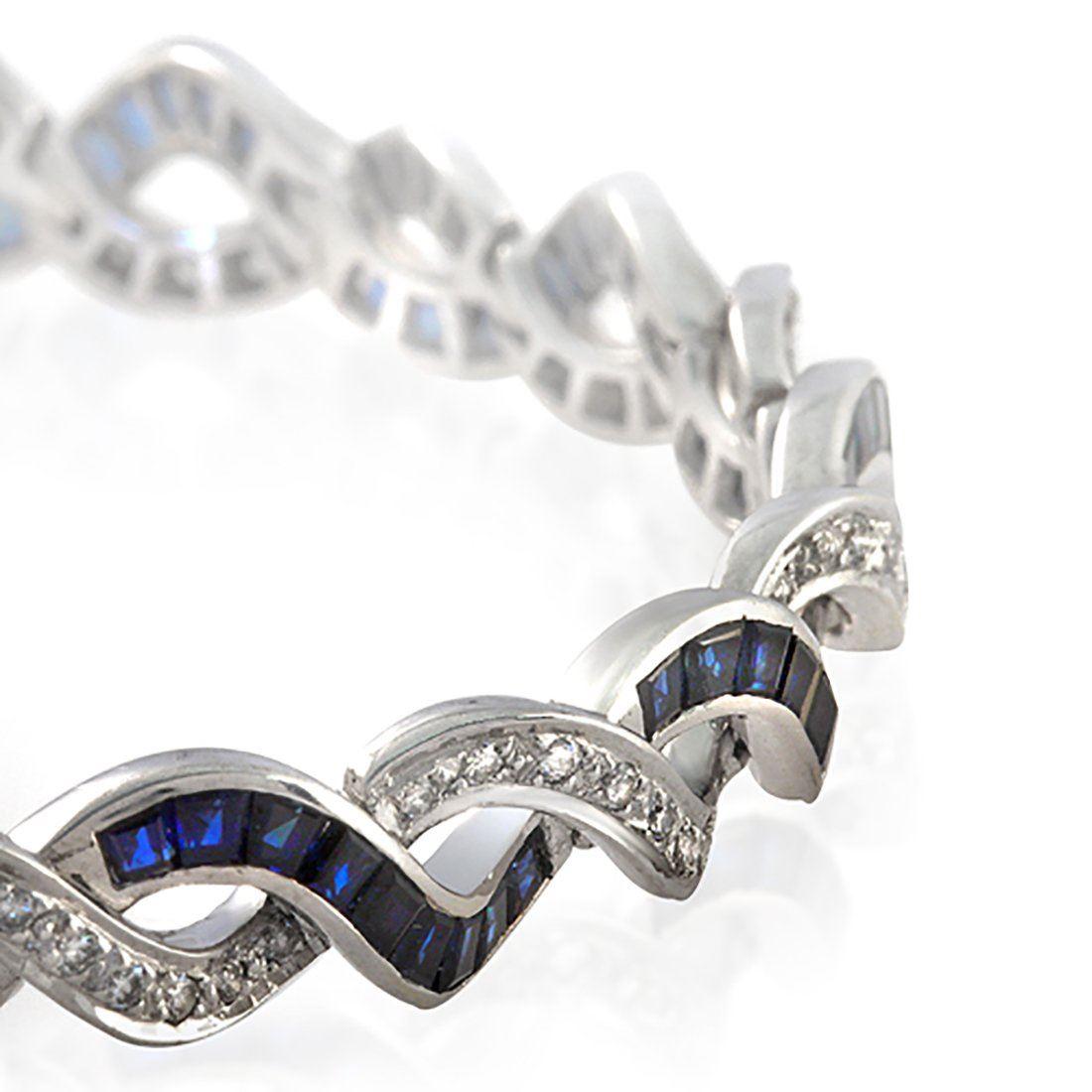 9.59 Carat Natural Blue Sapphire and 0.86 Carat Diamonds 18 Karat Gold Bracelet For Sale 4