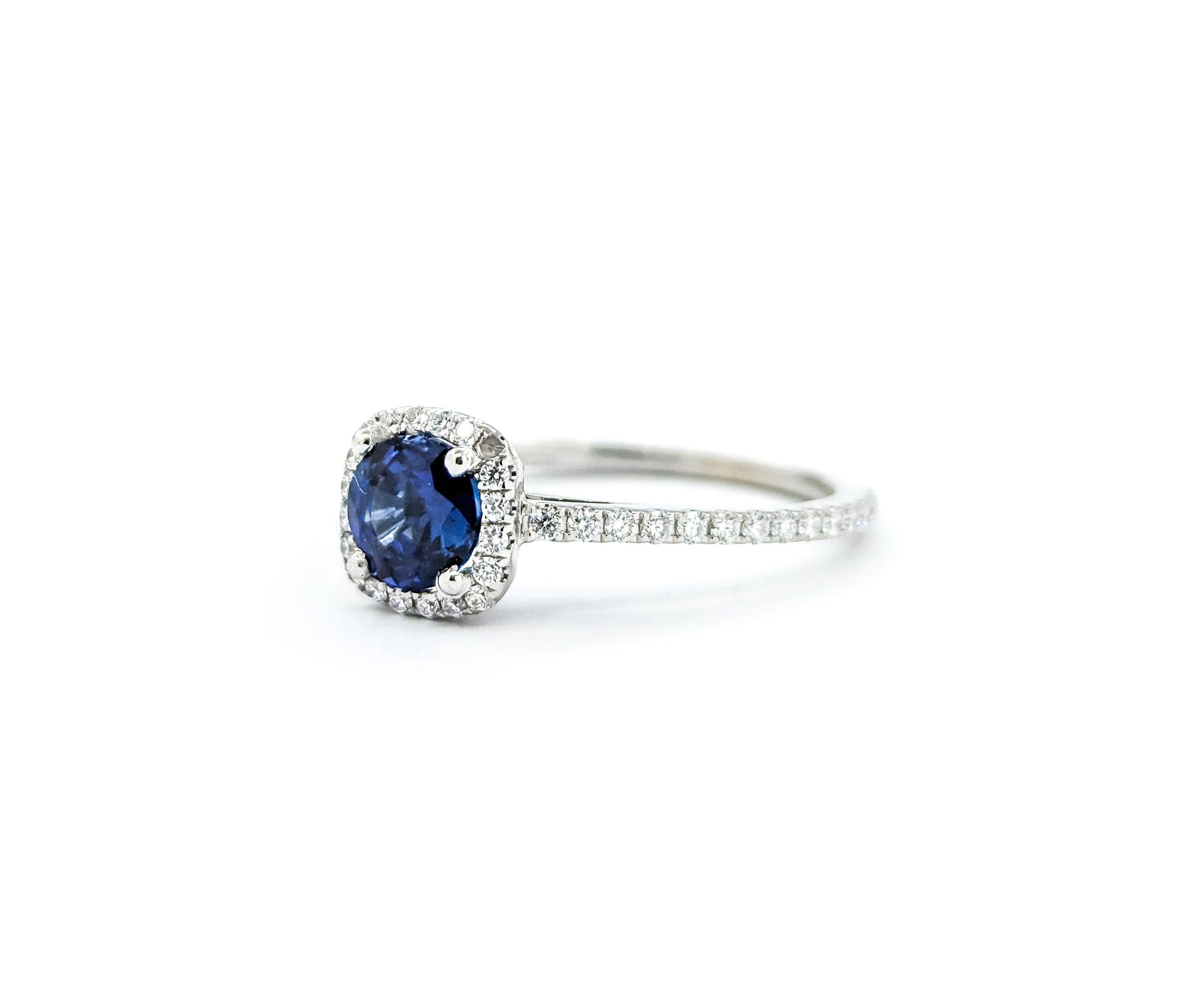 .95ct Sapphire & Diamond Halo Ring in White Gold For Sale 4