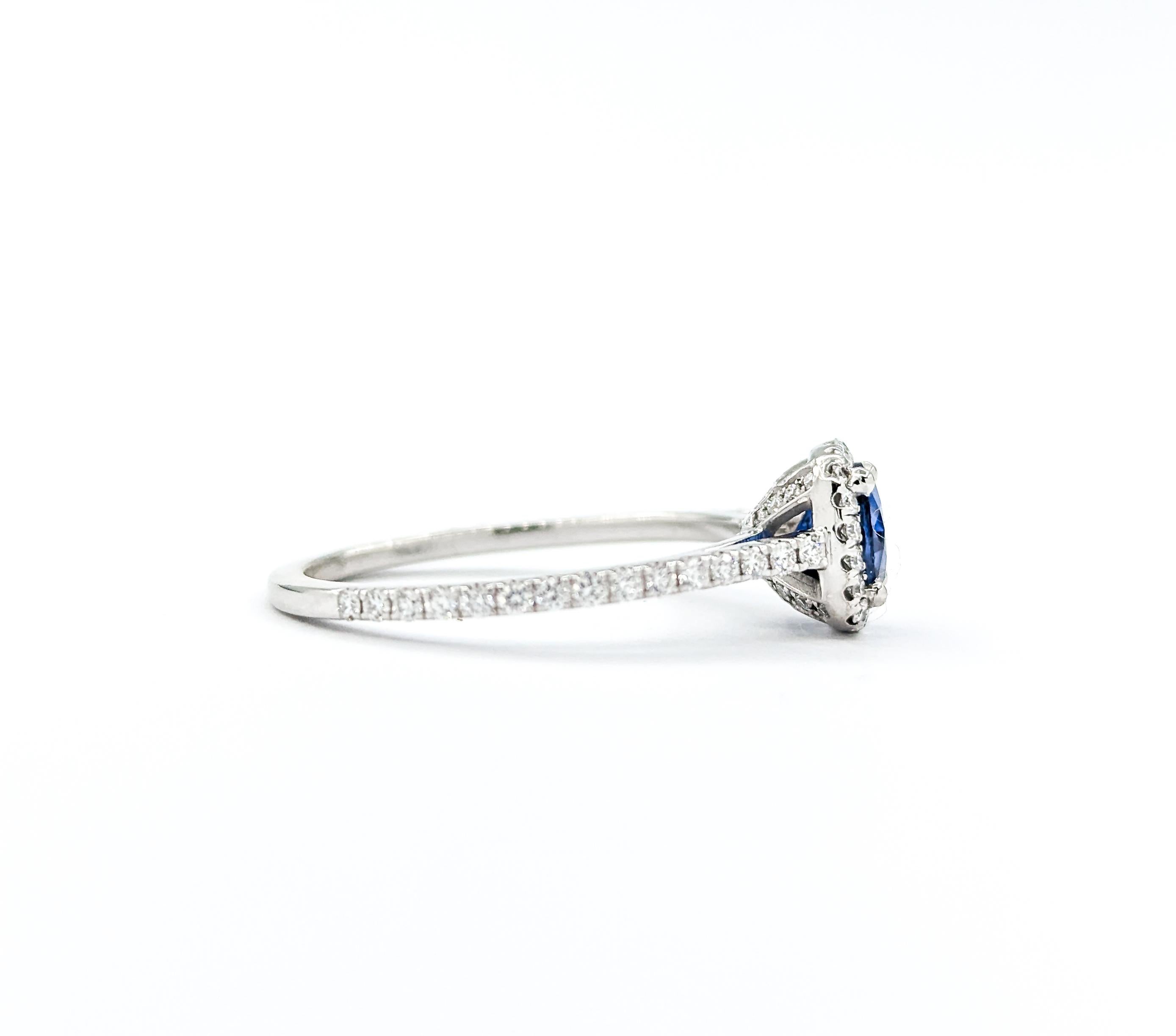 .95ct Sapphire & Diamond Halo Ring in White Gold For Sale 1