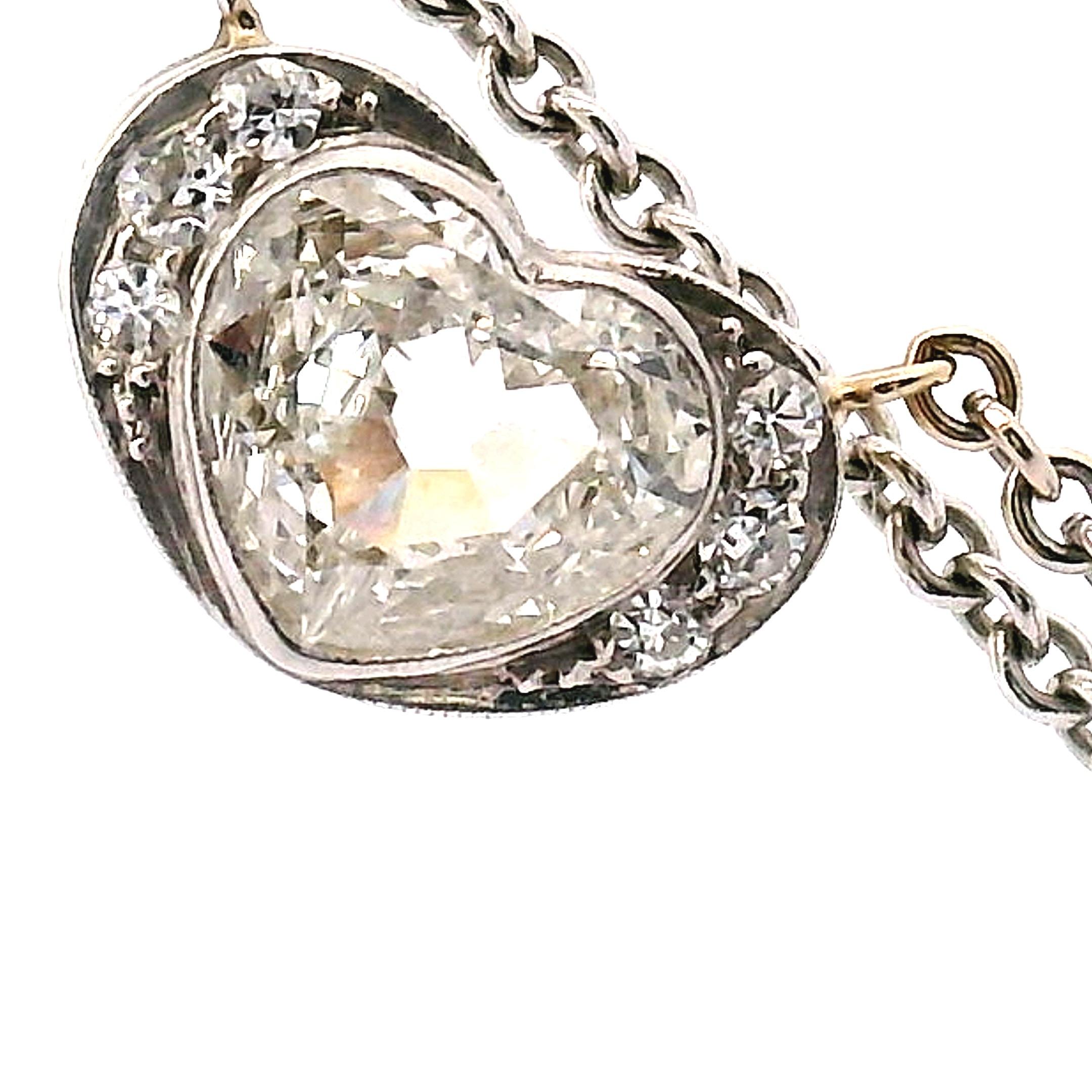 .95ct. Pendentif vintage avec cœur en diamant Pour femmes en vente