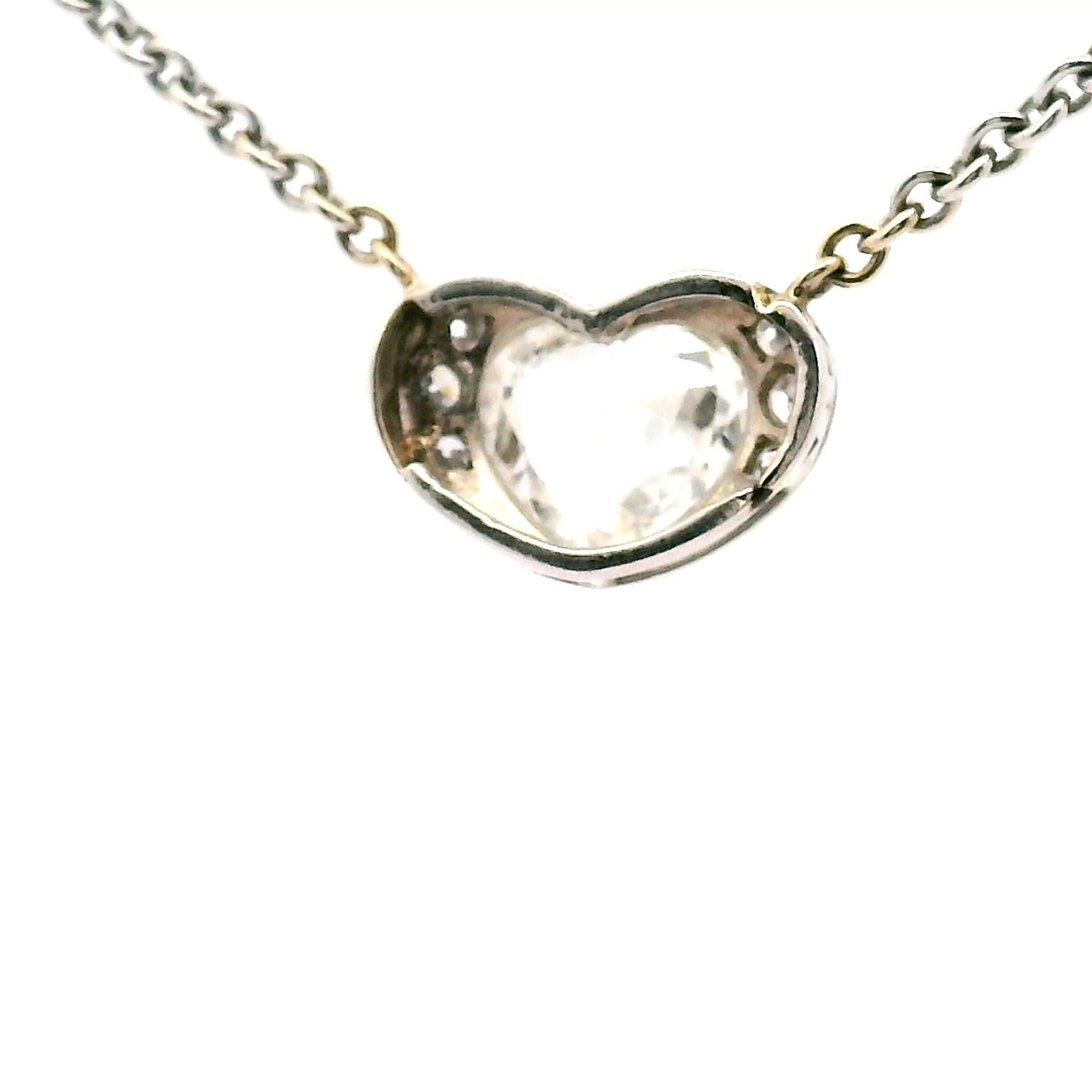 .95ct. Pendentif vintage avec cœur en diamant en vente 5