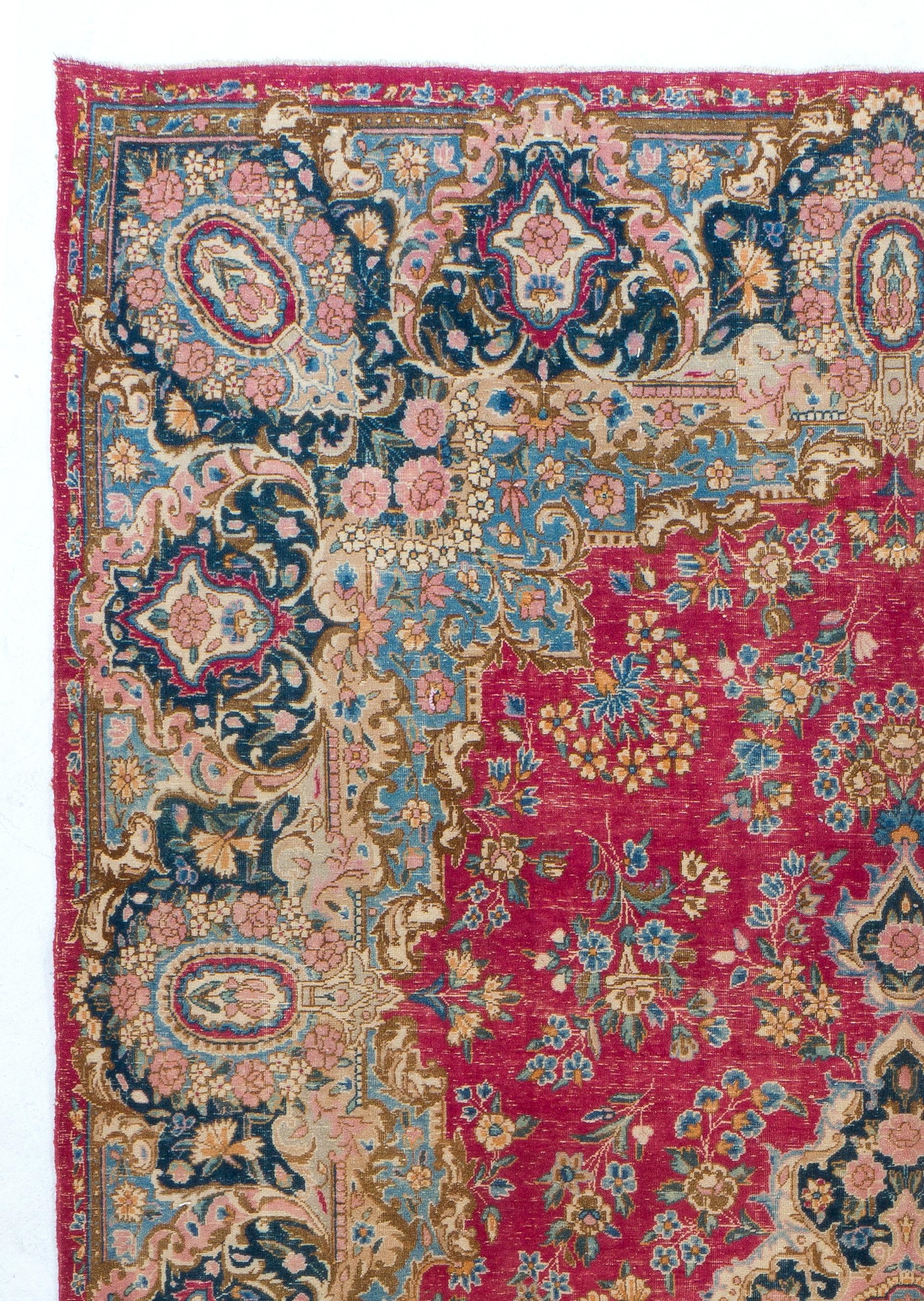 A semi antique Persian Kerman rug with a fantastic design and rich saturated plant dyed colors. Finely hand knotted, good condition, sturdy and as clean as a brand new rug (deep washed professionally).
Size: 9.5 x 13.4 ft.
