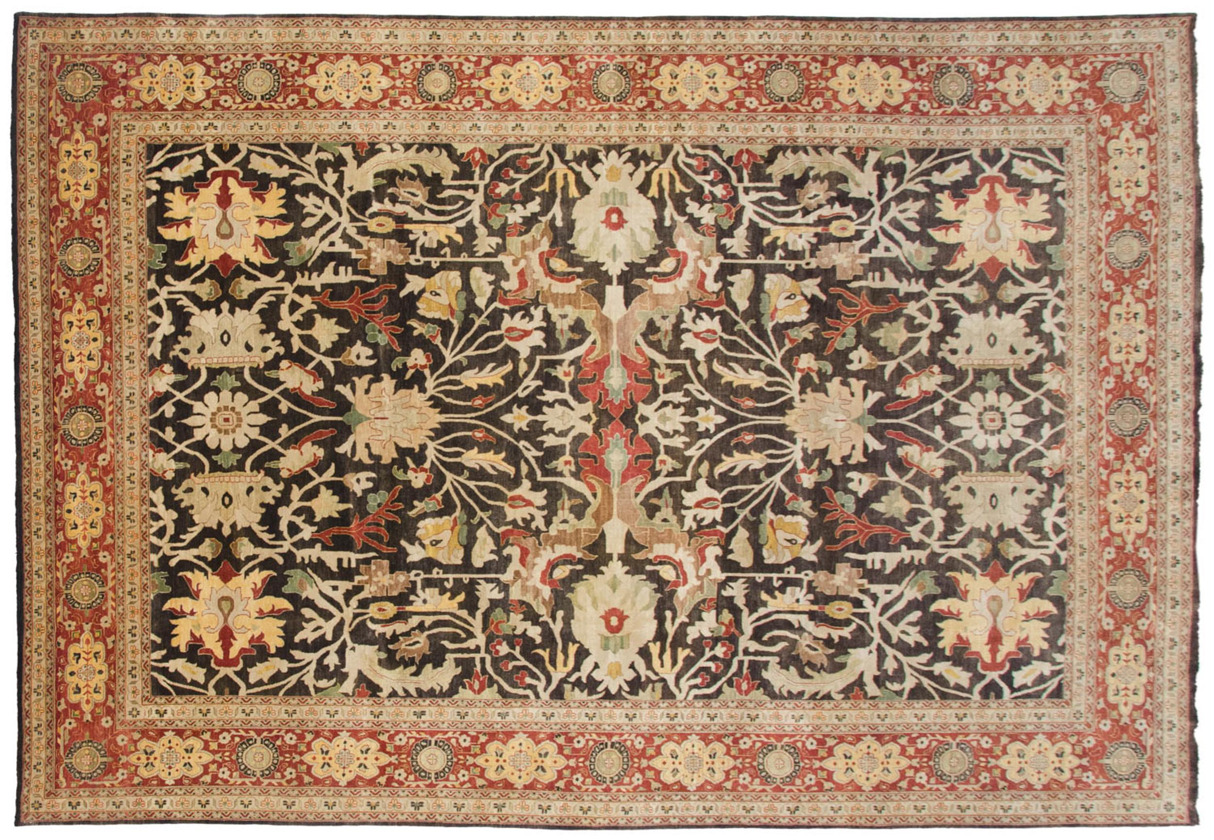 Tapis indien raffiné à motifs Serapi en vente 5