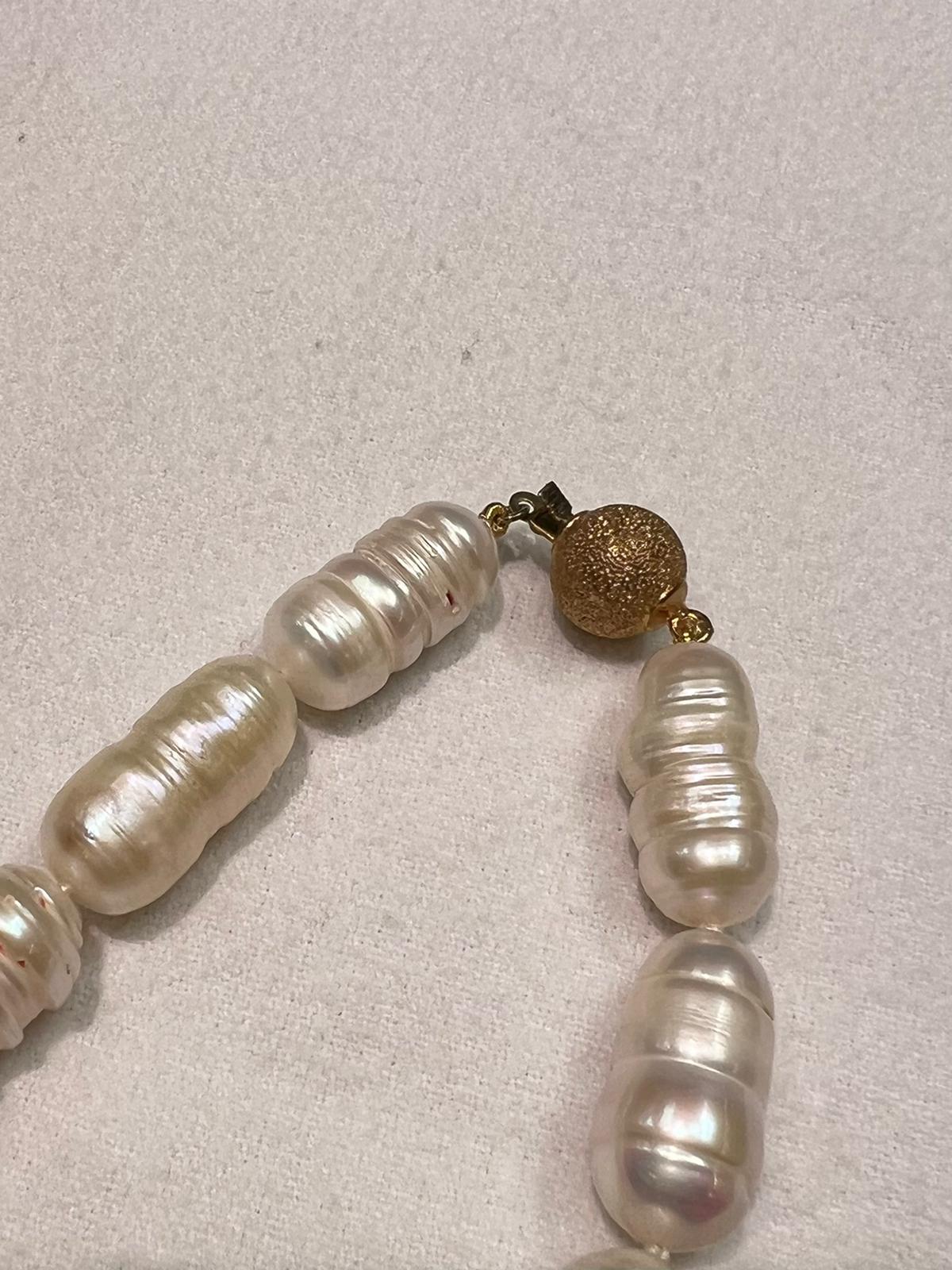 Biwa Pearl with Silver Clasp For Sale 1