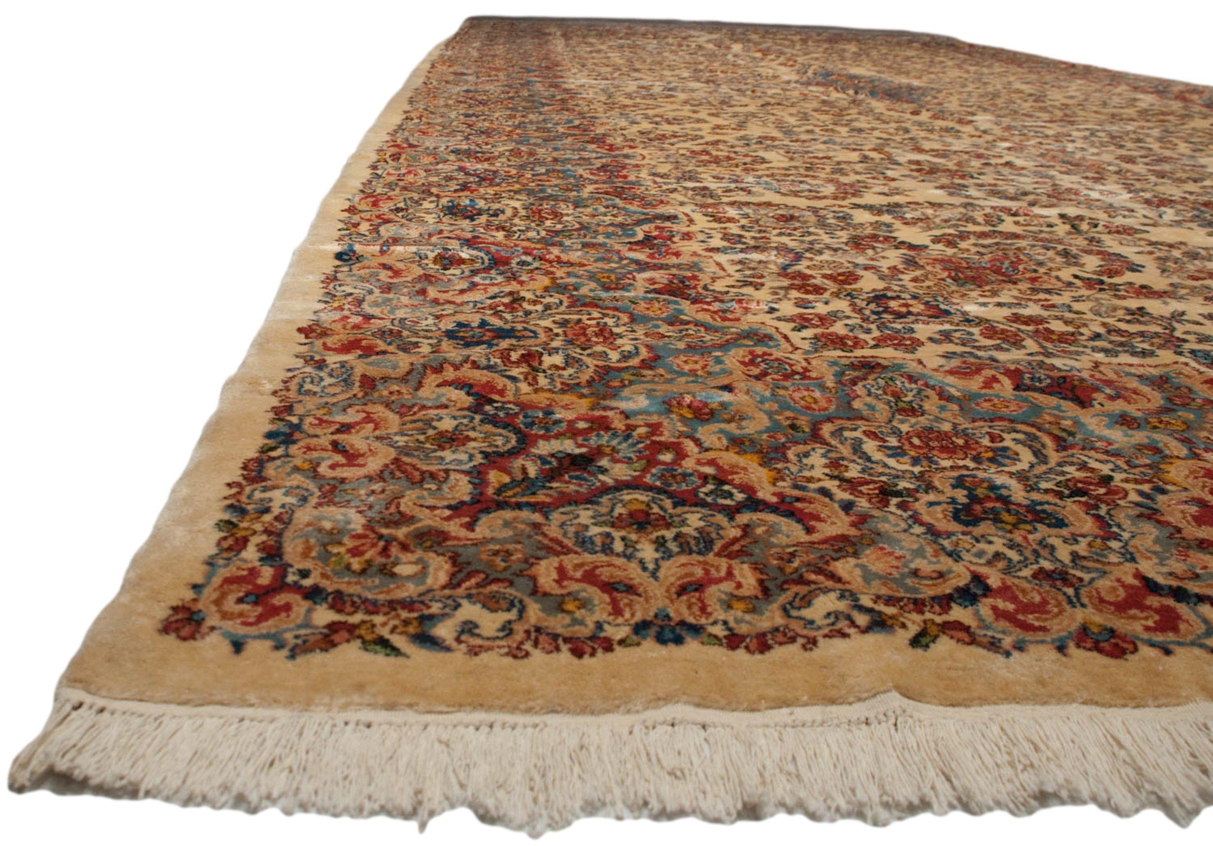 Vintage Kerman Carpet For Sale 7