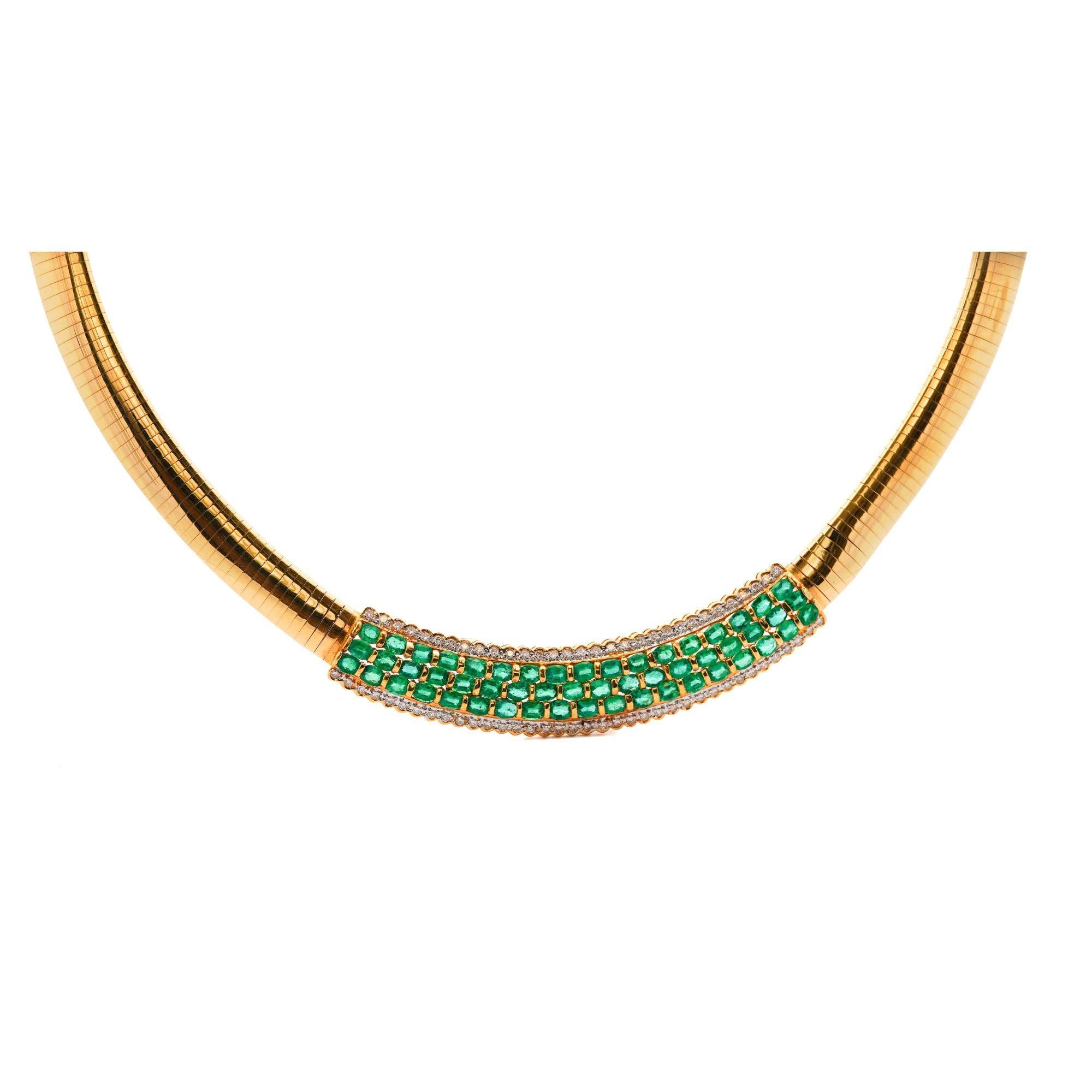 9,6 Karat Natürlicher Smaragd & Diamant Fischgrät Stil 18K Gold Halskette (Retro) im Angebot
